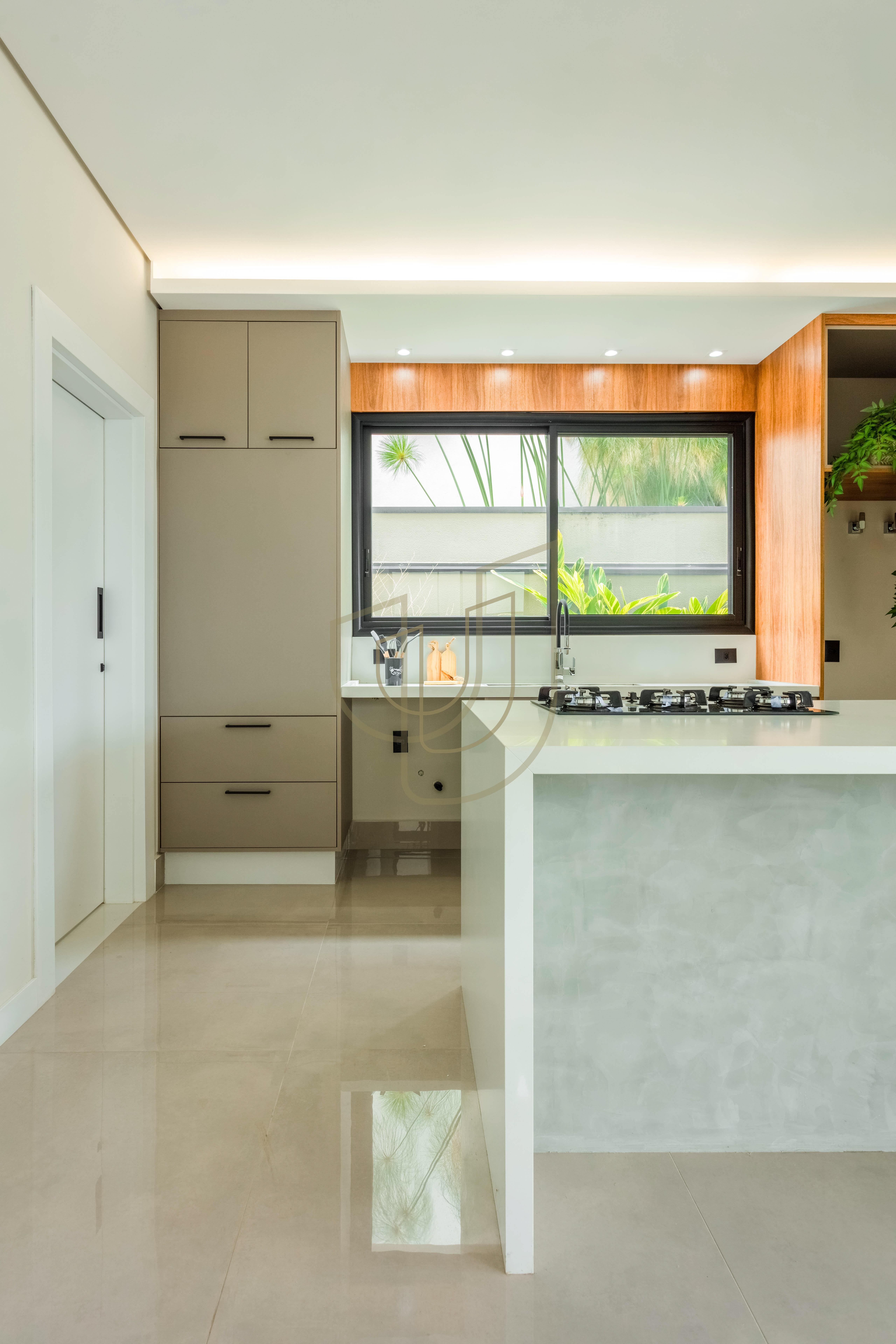 Sobrado com 4 su&iacute;tes no Alphaville I - S&atilde;o Jos&eacute; dos Campos/SP  São José dos Campos - 