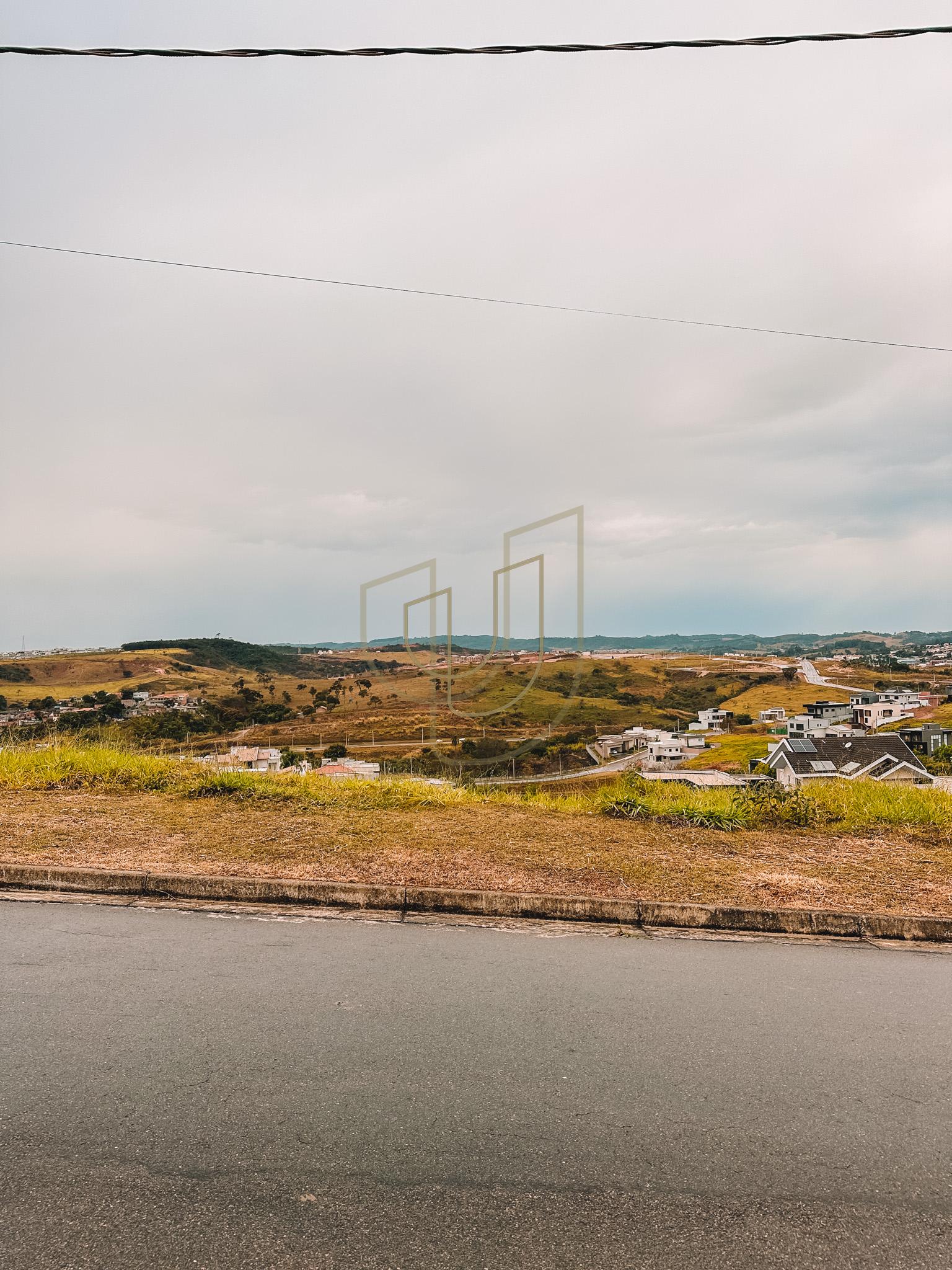 Terreno de 361m&sup2; no condom&iacute;nio Verana - S&atilde;o Jos&eacute; dos Campos/SP  São José dos Campos - 