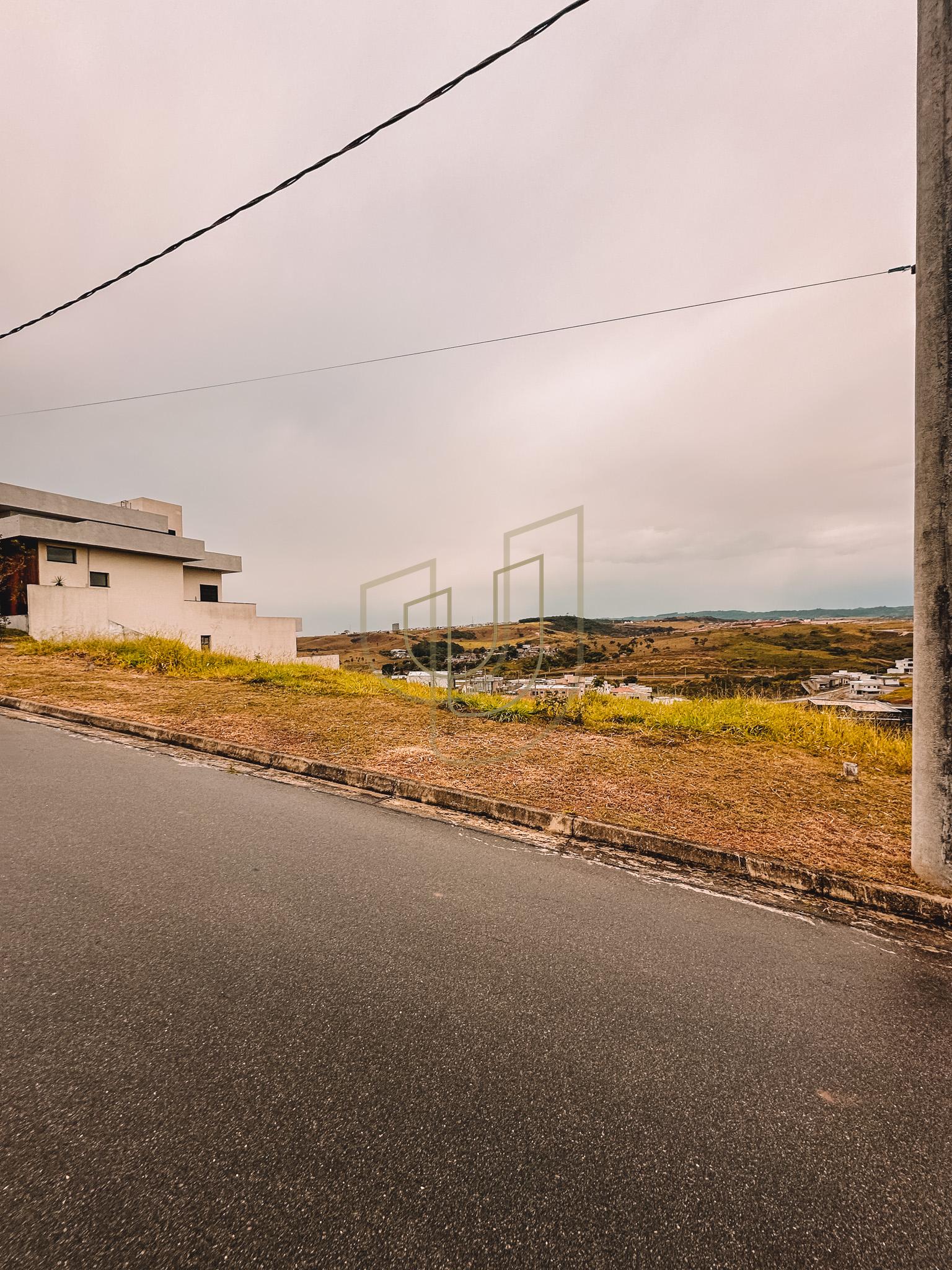 Terreno de 361m&sup2; no condom&iacute;nio Verana - S&atilde;o Jos&eacute; dos Campos/SP  São José dos Campos - 