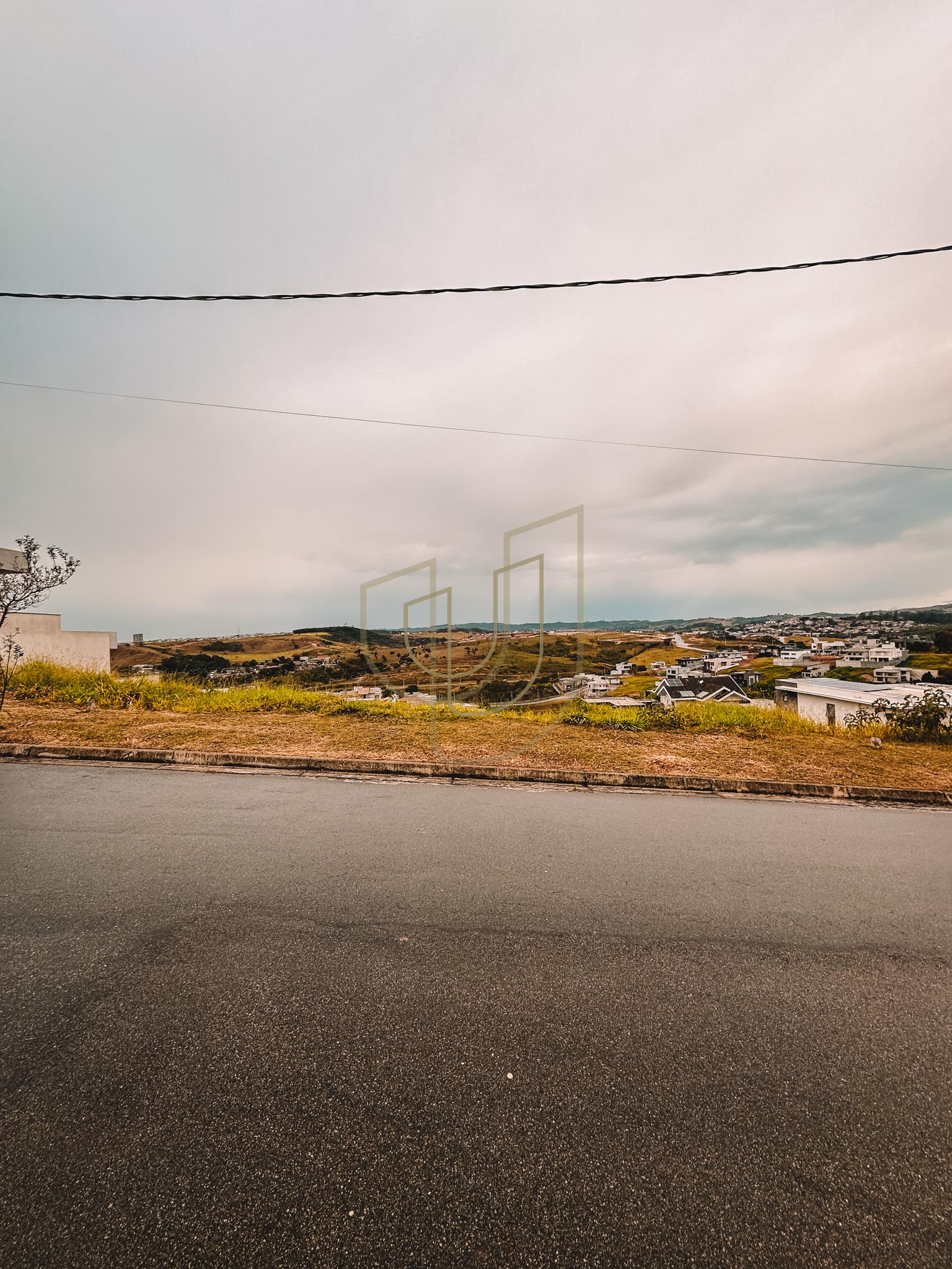 Terreno de 361m&sup2; no condom&iacute;nio Verana - S&atilde;o Jos&eacute; dos Campos/SP  São José dos Campos - 