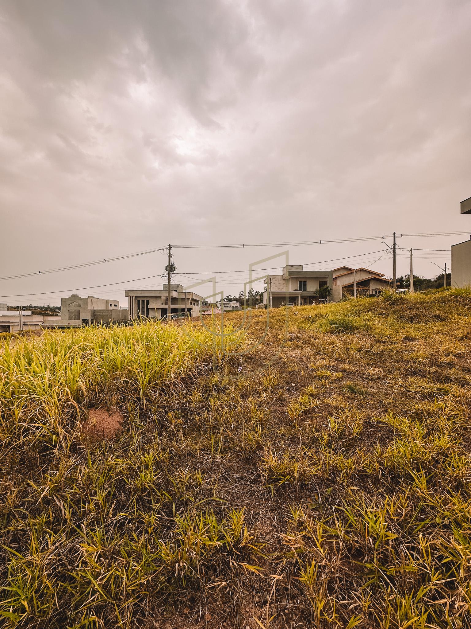 Terreno de 361m&sup2; no condom&iacute;nio Verana - S&atilde;o Jos&eacute; dos Campos/SP  São José dos Campos - 