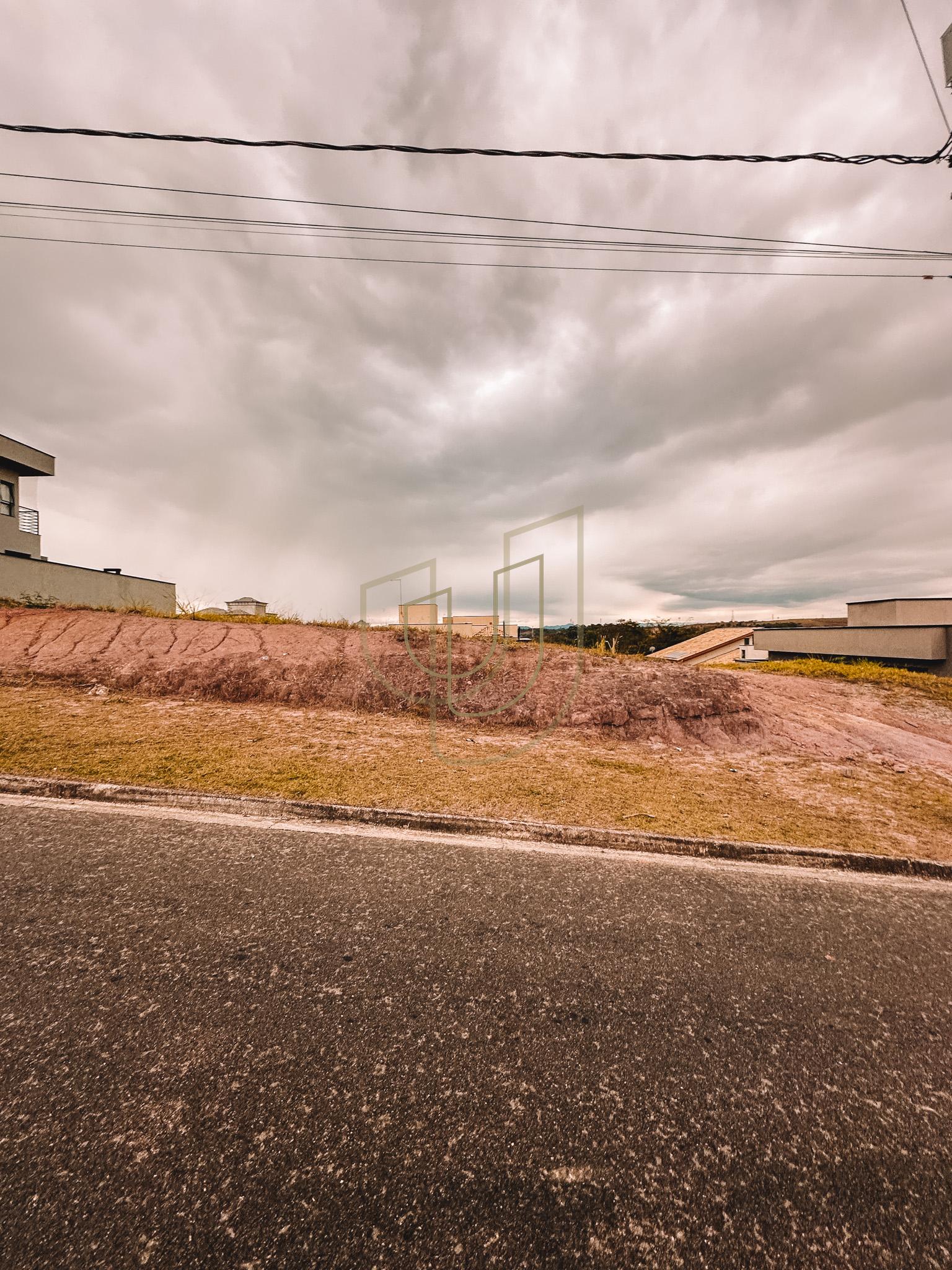 Terreno de 361m&sup2; no condom&iacute;nio Verana - S&atilde;o Jos&eacute; dos Campos/SP  São José dos Campos - 