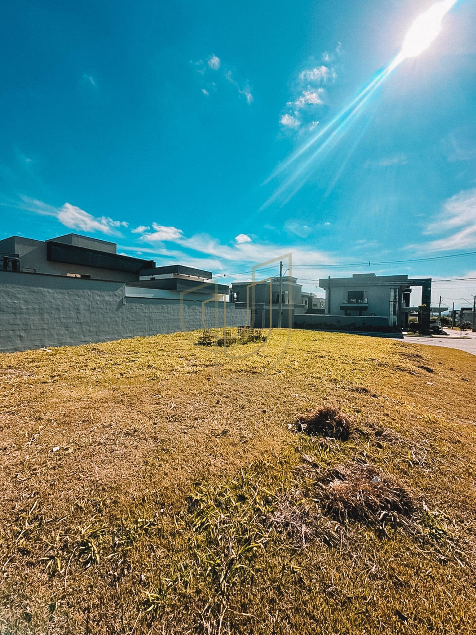 Terreno de 340m&sup2; no condom&iacute;nio Reserva Aruan&atilde; - S&atilde;o Jos&eacute; dos Campos/SP  São José dos Campos - 