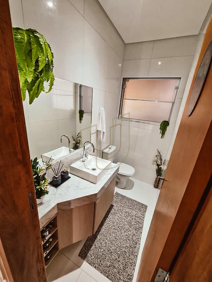 Casa com 3 Dormit&oacute;rios no Loteamento Villa Branca - Jacare&iacute;/SP  Jacareí - 