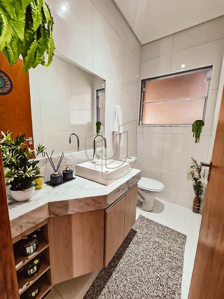 Casa com 3 Dormit&oacute;rios no Loteamento Villa Branca - Jacare&iacute;/SP  Jacareí - 