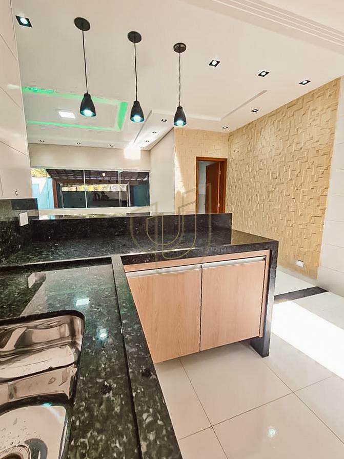 Casa com 3 Dormit&oacute;rios no Loteamento Villa Branca - Jacare&iacute;/SP  Jacareí - 