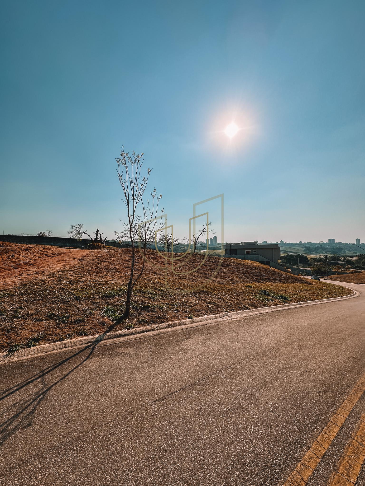 Terreno de 790m&sup2; no condom&iacute;nio Altos da Quinta - S&atilde;o Jos&eacute; dos Campos/SP  São José dos Campos - 
