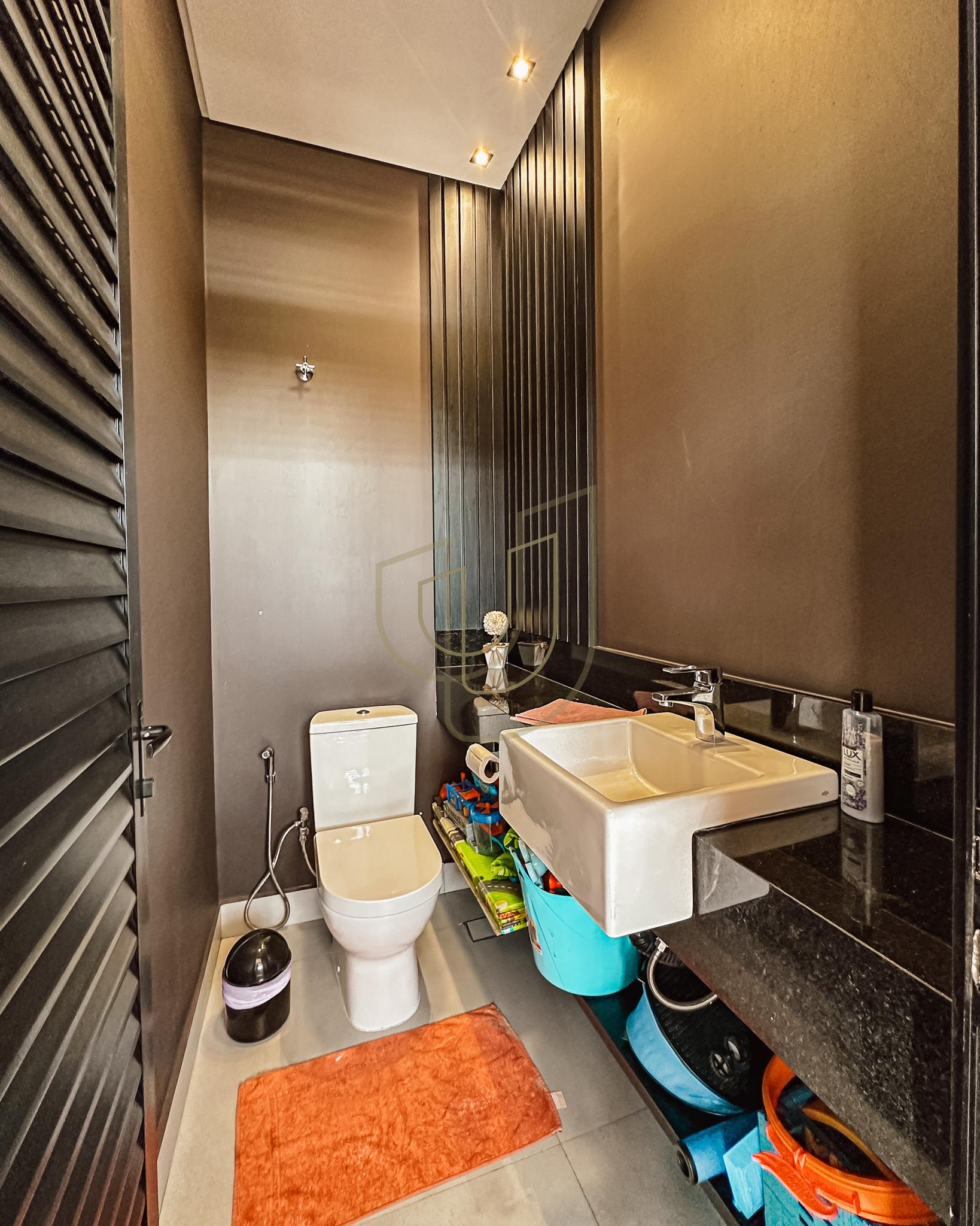 Casa T&eacute;rrea com 3 Dormit&oacute;rios no Santa M&ocirc;nica - Ca&ccedil;apava/SP  Caçapava - 