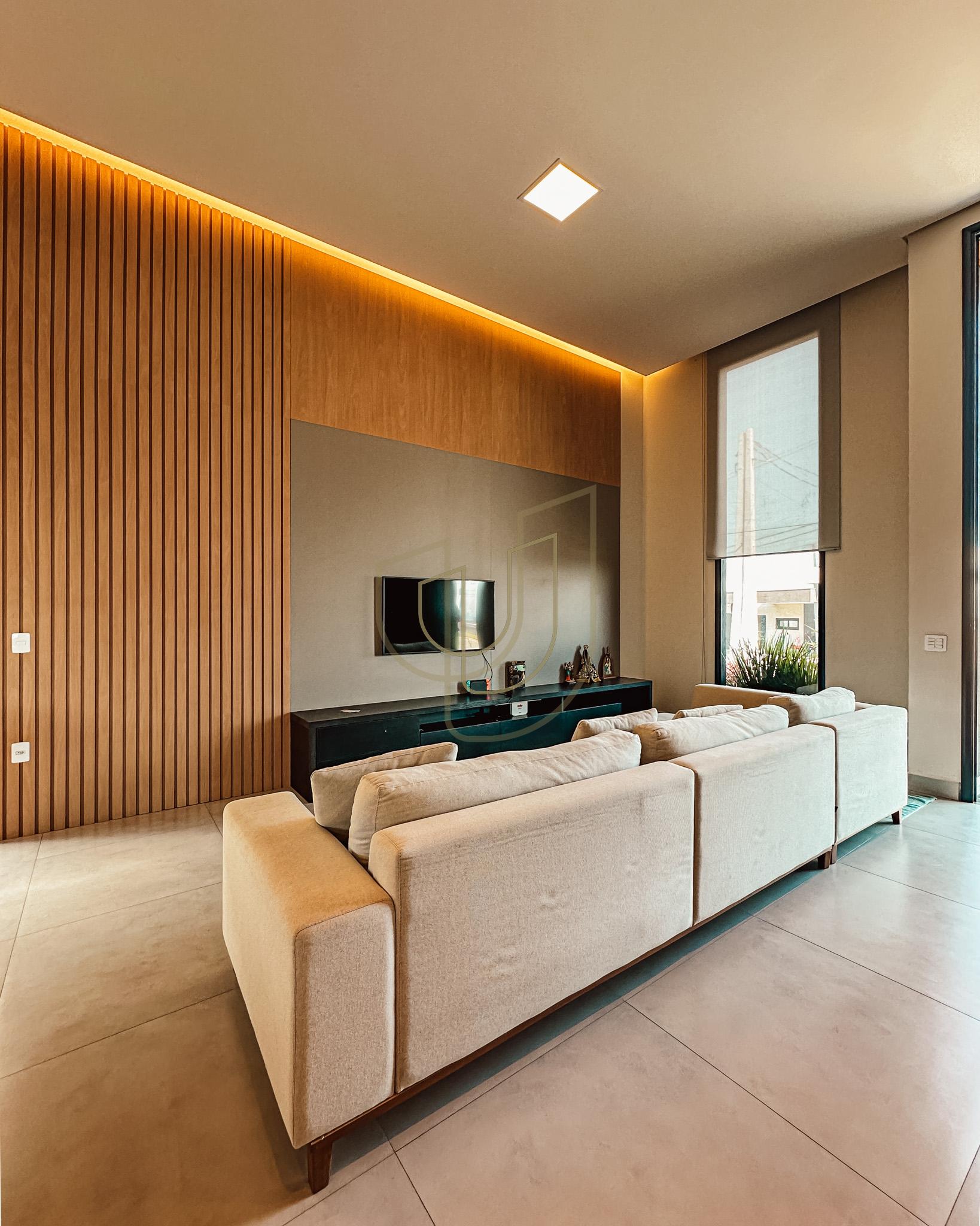 Casa T&eacute;rrea com 3 Dormit&oacute;rios no Santa M&ocirc;nica - Ca&ccedil;apava/SP  Caçapava - 