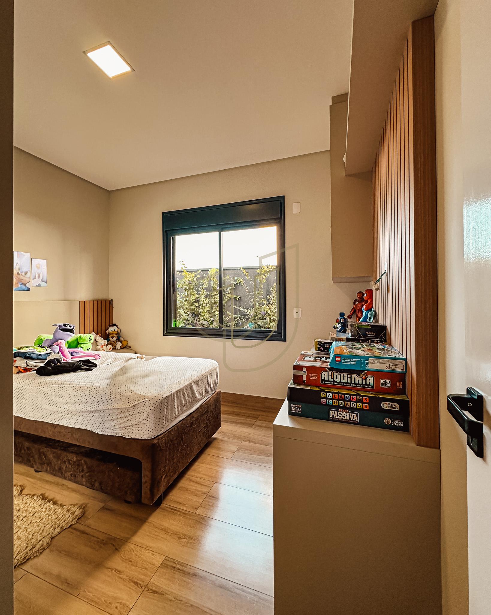 Casa T&eacute;rrea com 3 Dormit&oacute;rios no Santa M&ocirc;nica - Ca&ccedil;apava/SP  Caçapava - 