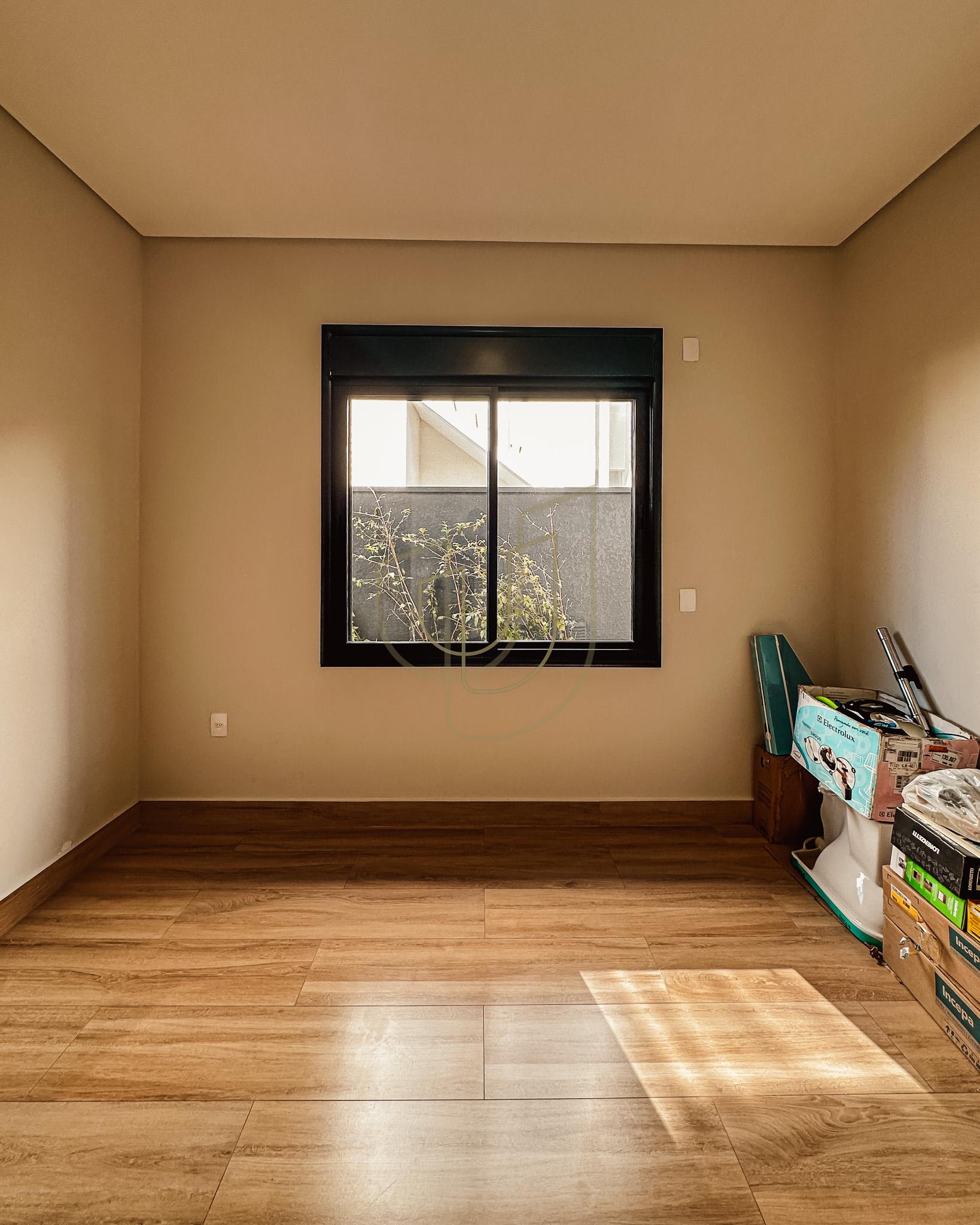 Casa T&eacute;rrea com 3 Dormit&oacute;rios no Santa M&ocirc;nica - Ca&ccedil;apava/SP  Caçapava - 