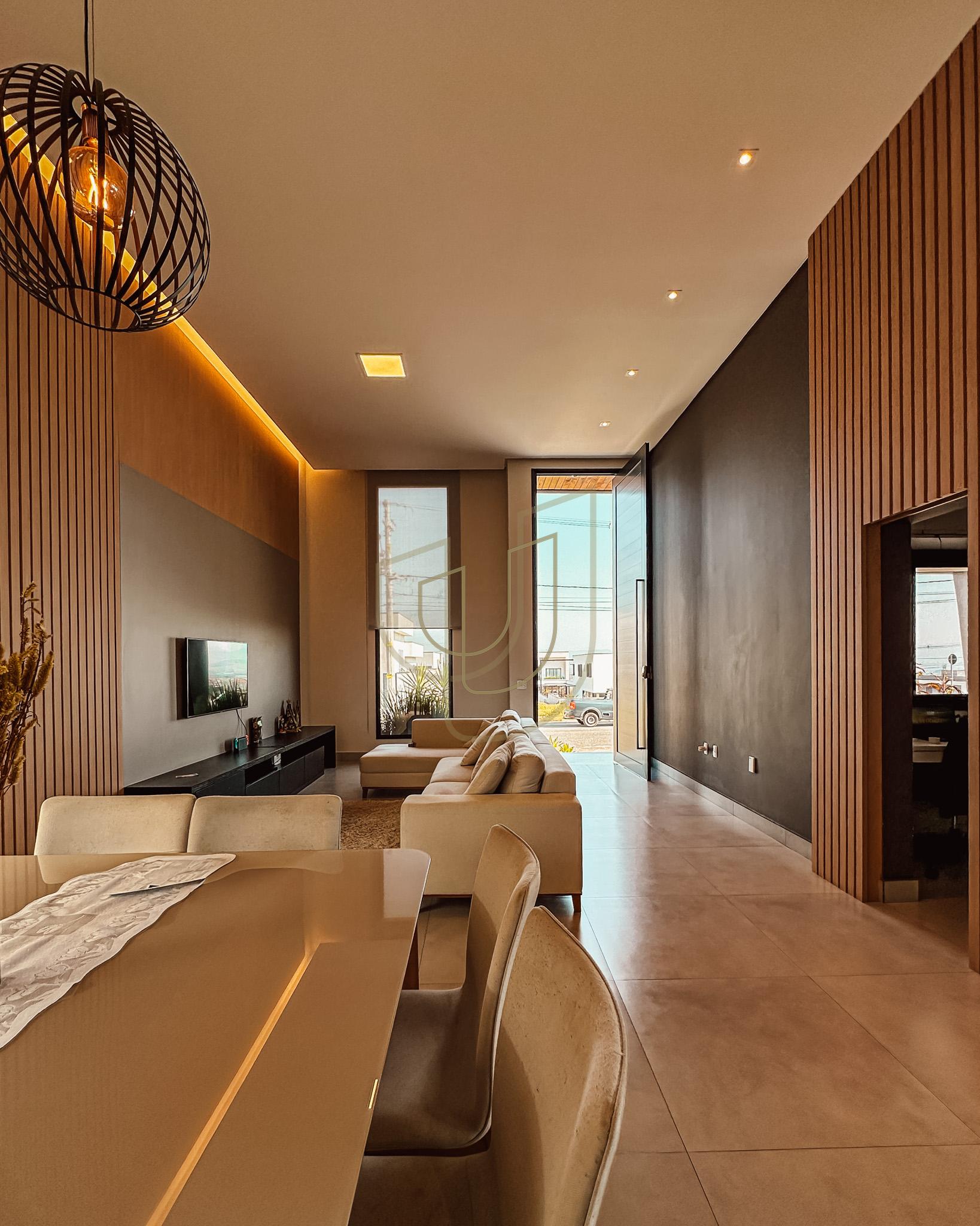 Casa T&eacute;rrea com 3 Dormit&oacute;rios no Santa M&ocirc;nica - Ca&ccedil;apava/SP  Caçapava - 