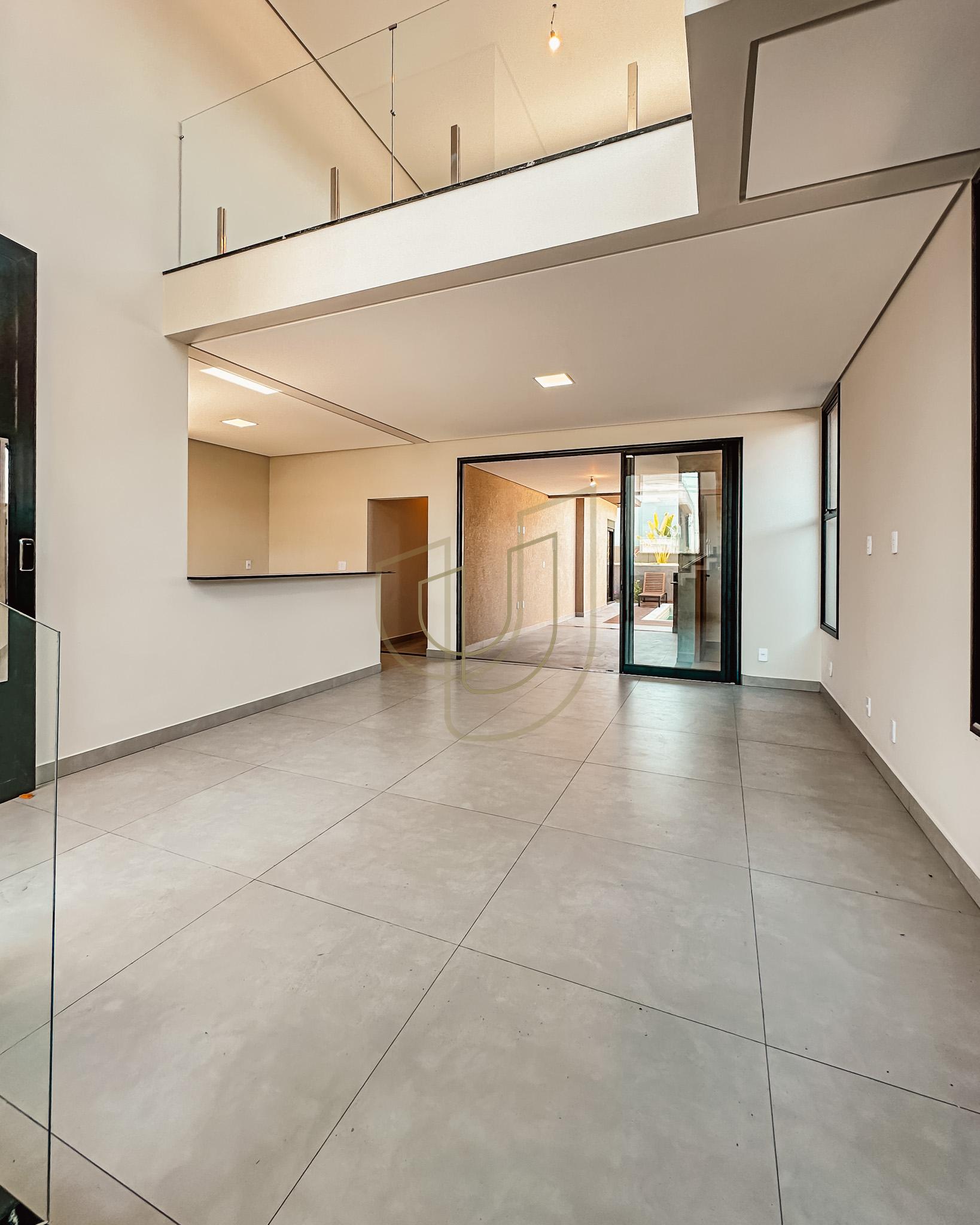 Casa T&eacute;rrea com 3 Dormit&oacute;rios no Santa M&ocirc;nica - Ca&ccedil;apava/SP  Caçapava - 