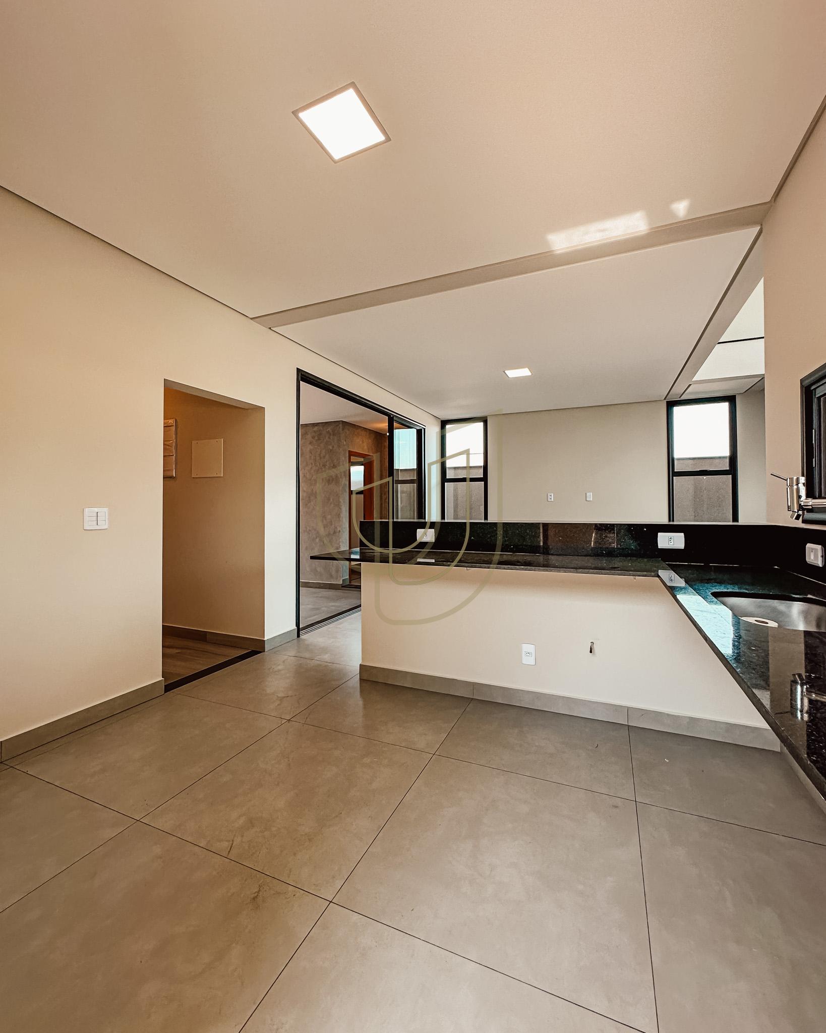 Casa T&eacute;rrea com 3 Dormit&oacute;rios no Santa M&ocirc;nica - Ca&ccedil;apava/SP  Caçapava - 