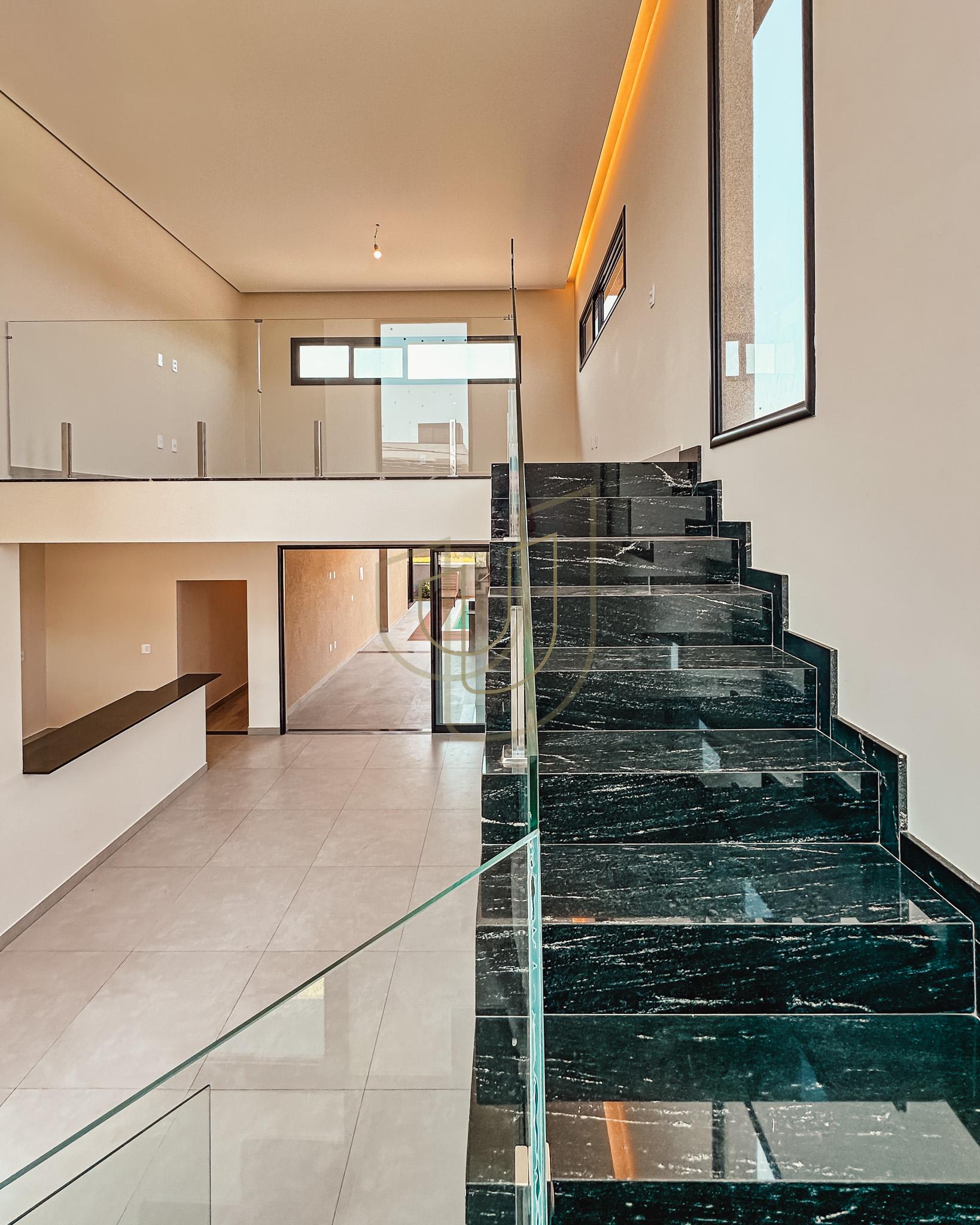 Casa T&eacute;rrea com 3 Dormit&oacute;rios no Santa M&ocirc;nica - Ca&ccedil;apava/SP  Caçapava - 