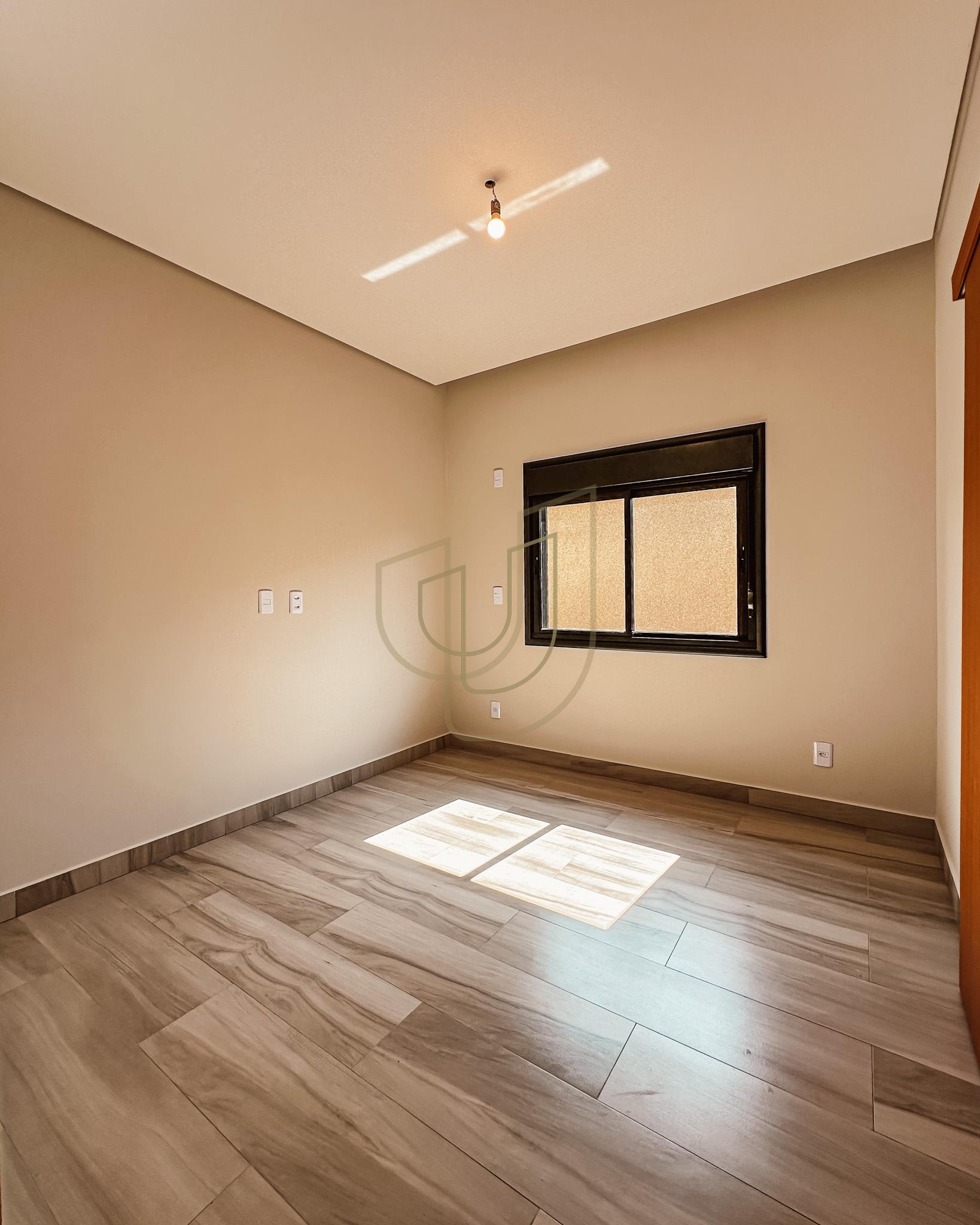 Casa T&eacute;rrea com 3 Dormit&oacute;rios no Santa M&ocirc;nica - Ca&ccedil;apava/SP  Caçapava - 