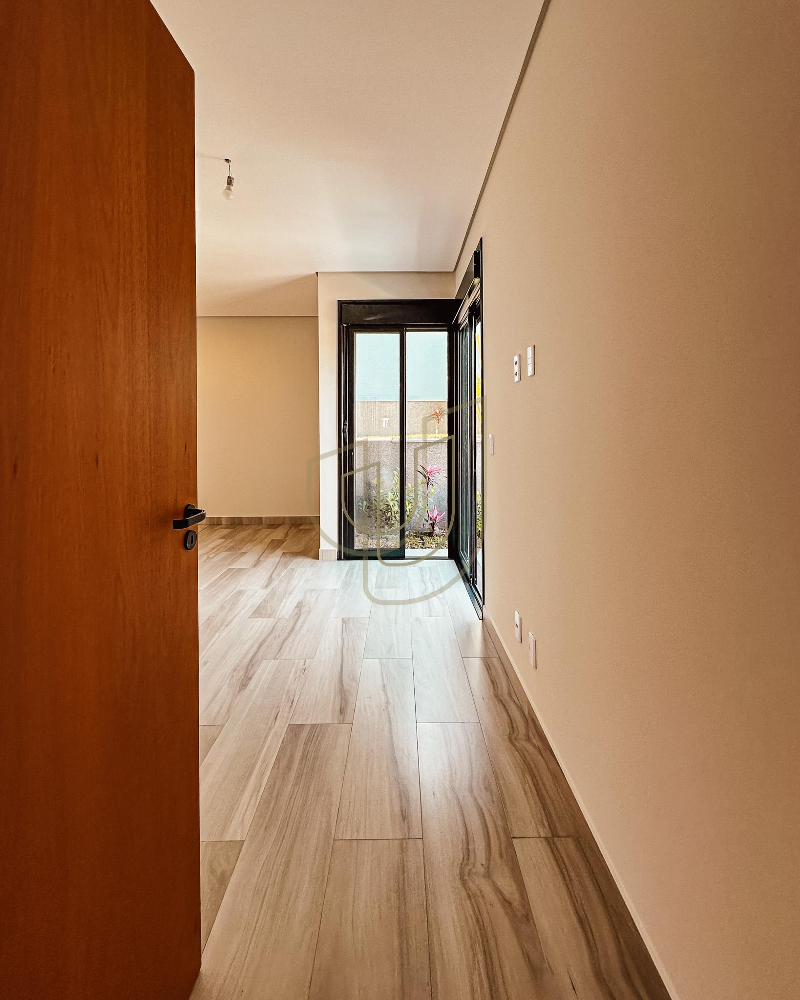 Casa T&eacute;rrea com 3 Dormit&oacute;rios no Santa M&ocirc;nica - Ca&ccedil;apava/SP  Caçapava - 