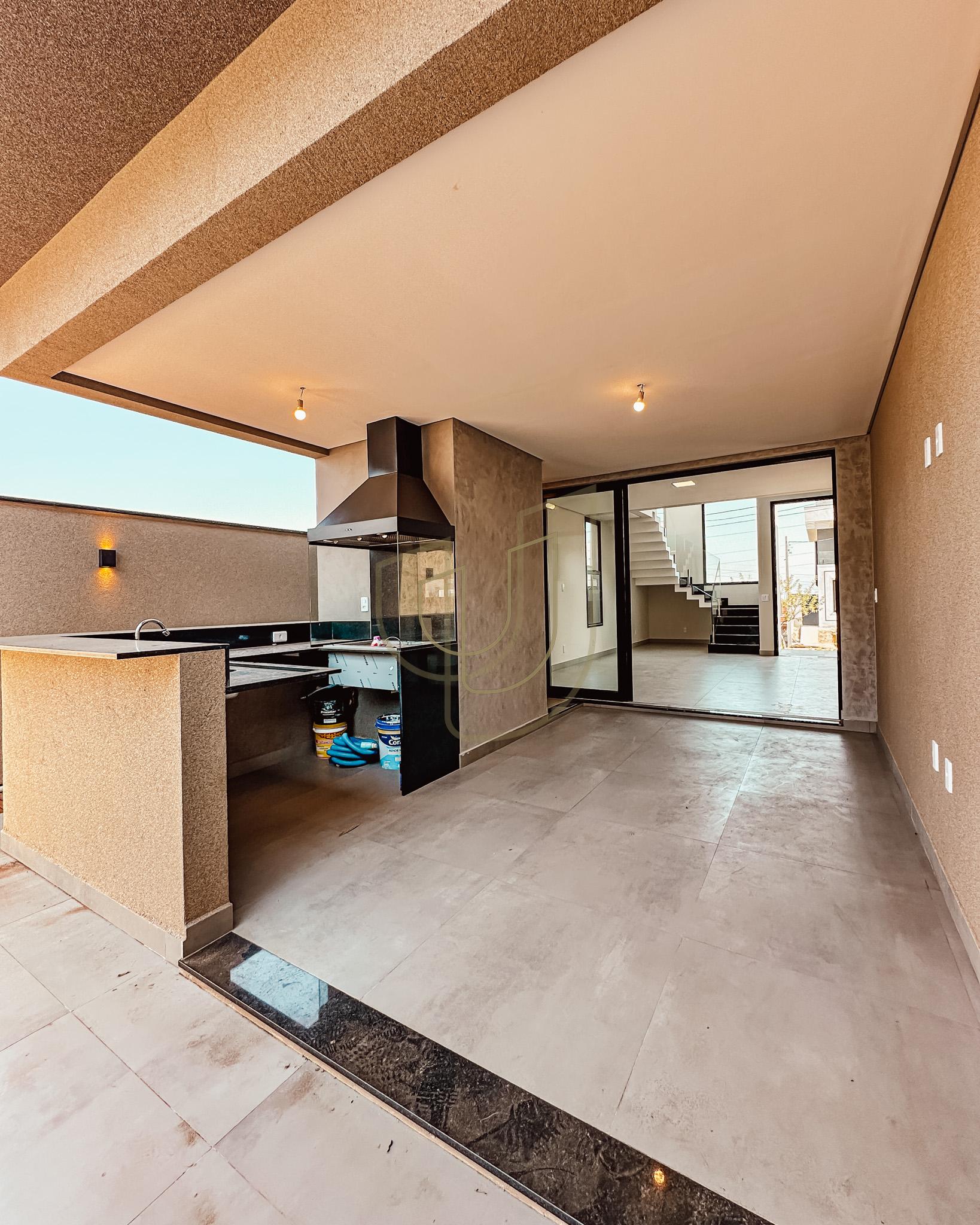 Casa T&eacute;rrea com 3 Dormit&oacute;rios no Santa M&ocirc;nica - Ca&ccedil;apava/SP  Caçapava - 