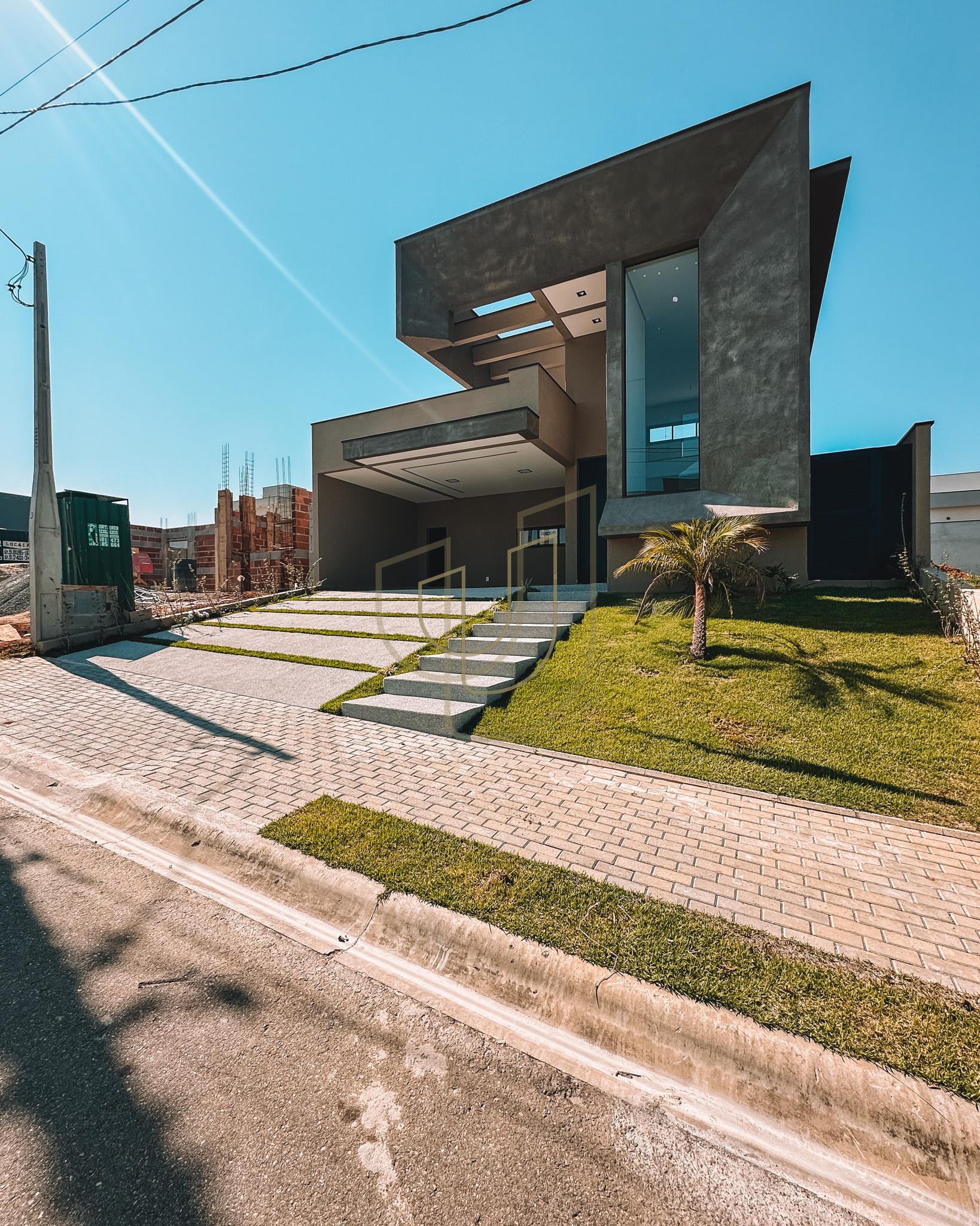 Casa T&eacute;rrea com 3 Dormit&oacute;rios no Santa M&ocirc;nica - Ca&ccedil;apava/SP  Caçapava - 