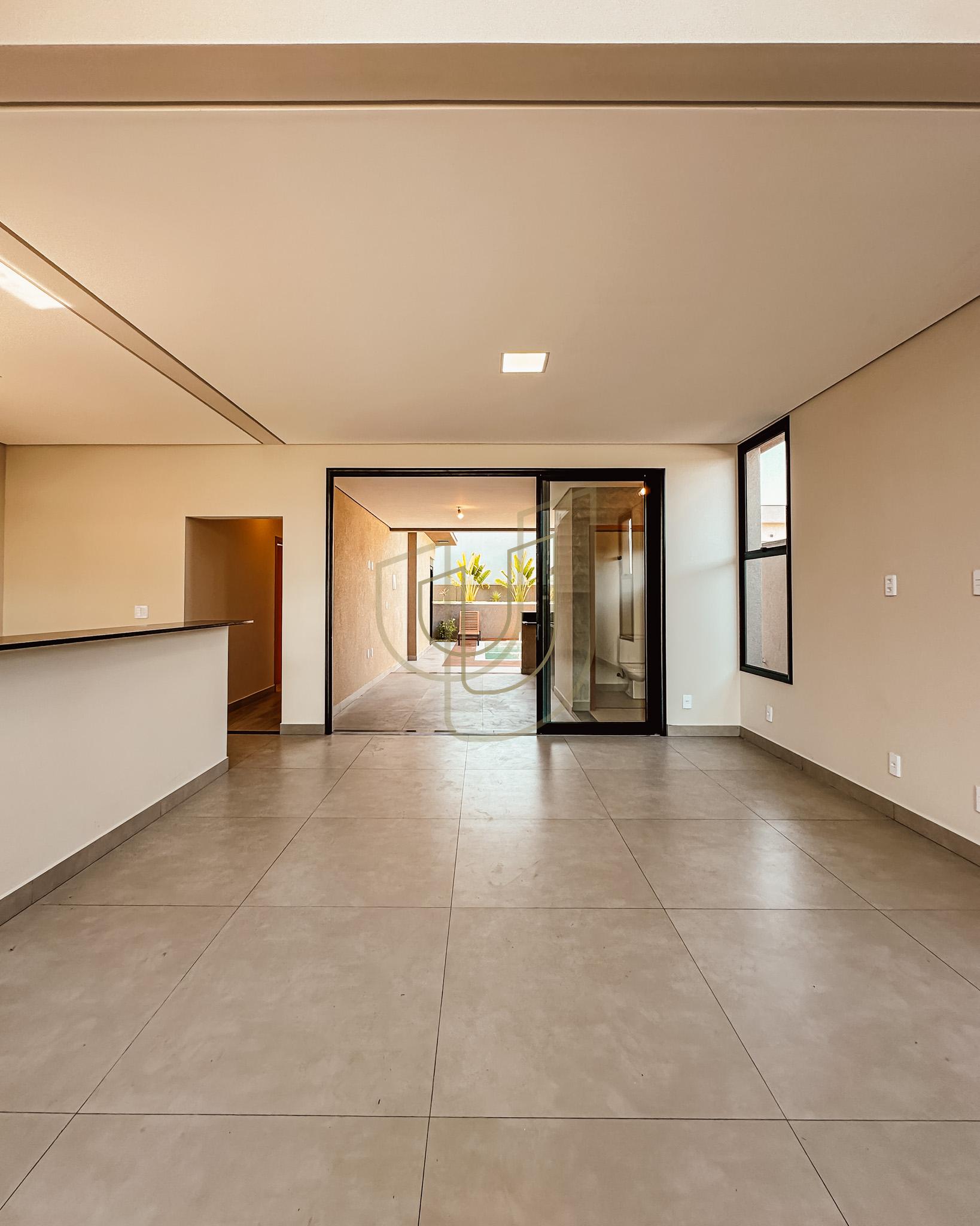 Casa T&eacute;rrea com 3 Dormit&oacute;rios no Santa M&ocirc;nica - Ca&ccedil;apava/SP  Caçapava - 