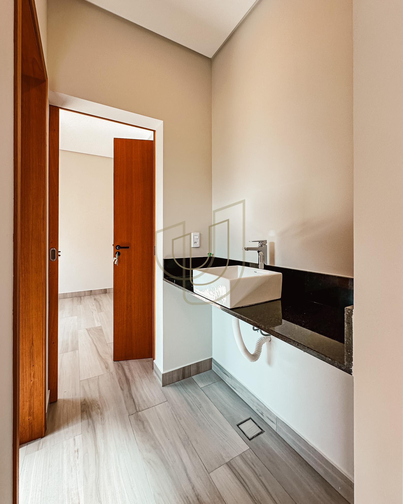 Casa T&eacute;rrea com 3 Dormit&oacute;rios no Santa M&ocirc;nica - Ca&ccedil;apava/SP  Caçapava - 