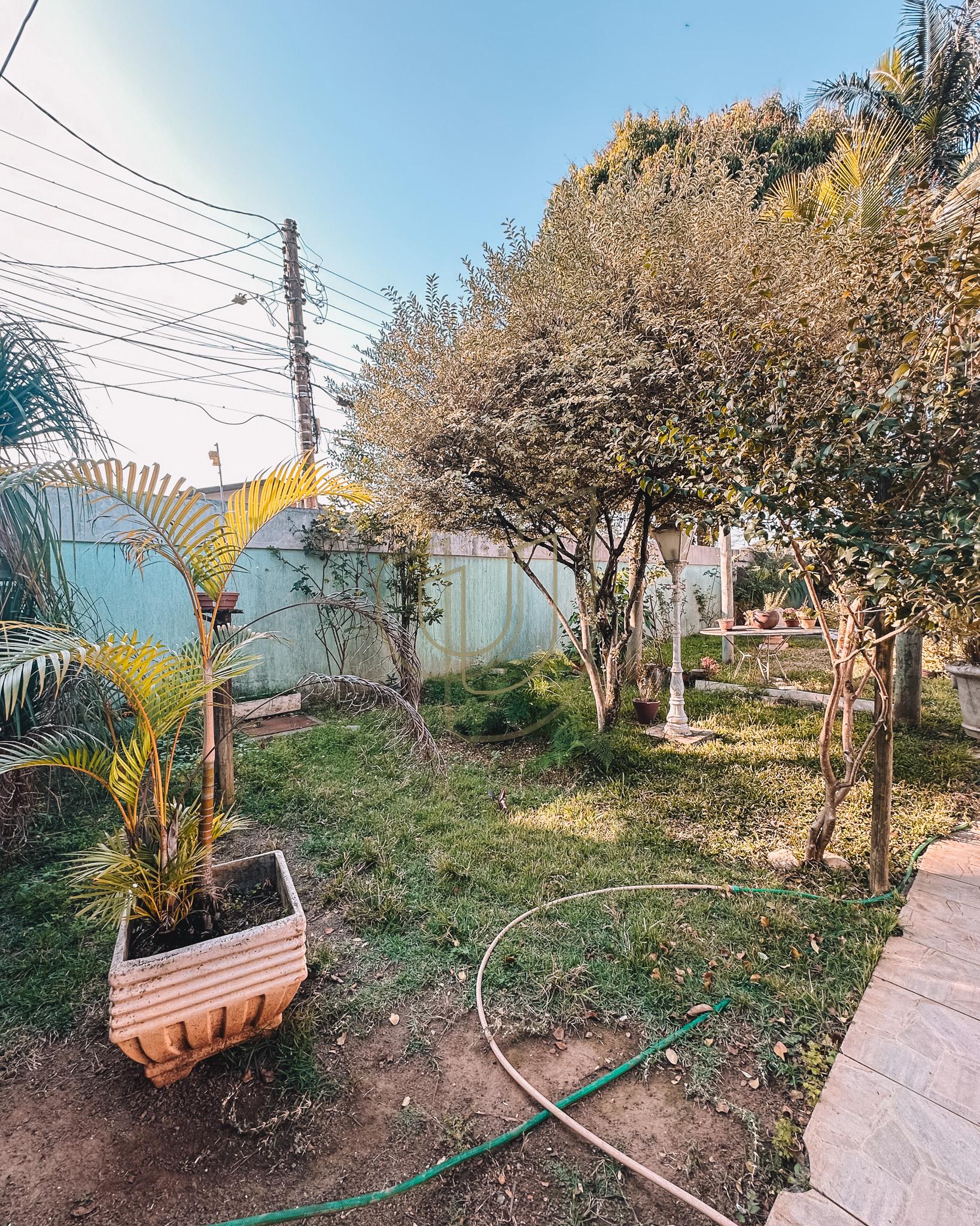 Casa T&eacute;rrea com 5 Dormit&oacute;rios no Jardim Esplanada - S&atilde;o Jos&eacute; dos Campos/SP  São José dos Campos - 