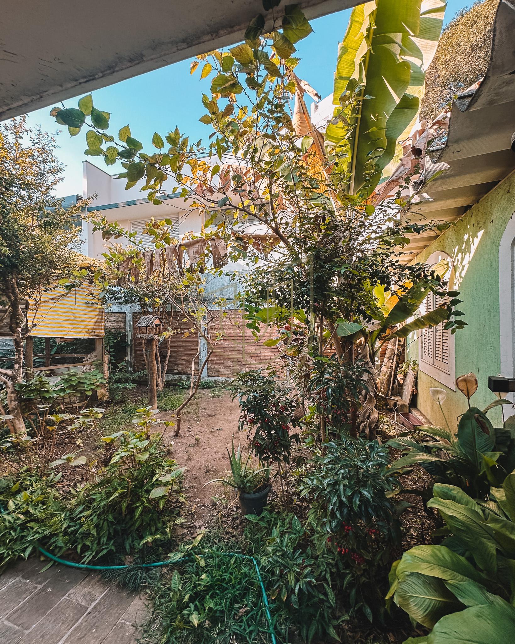 Casa T&eacute;rrea com 5 Dormit&oacute;rios no Jardim Esplanada - S&atilde;o Jos&eacute; dos Campos/SP  São José dos Campos - 