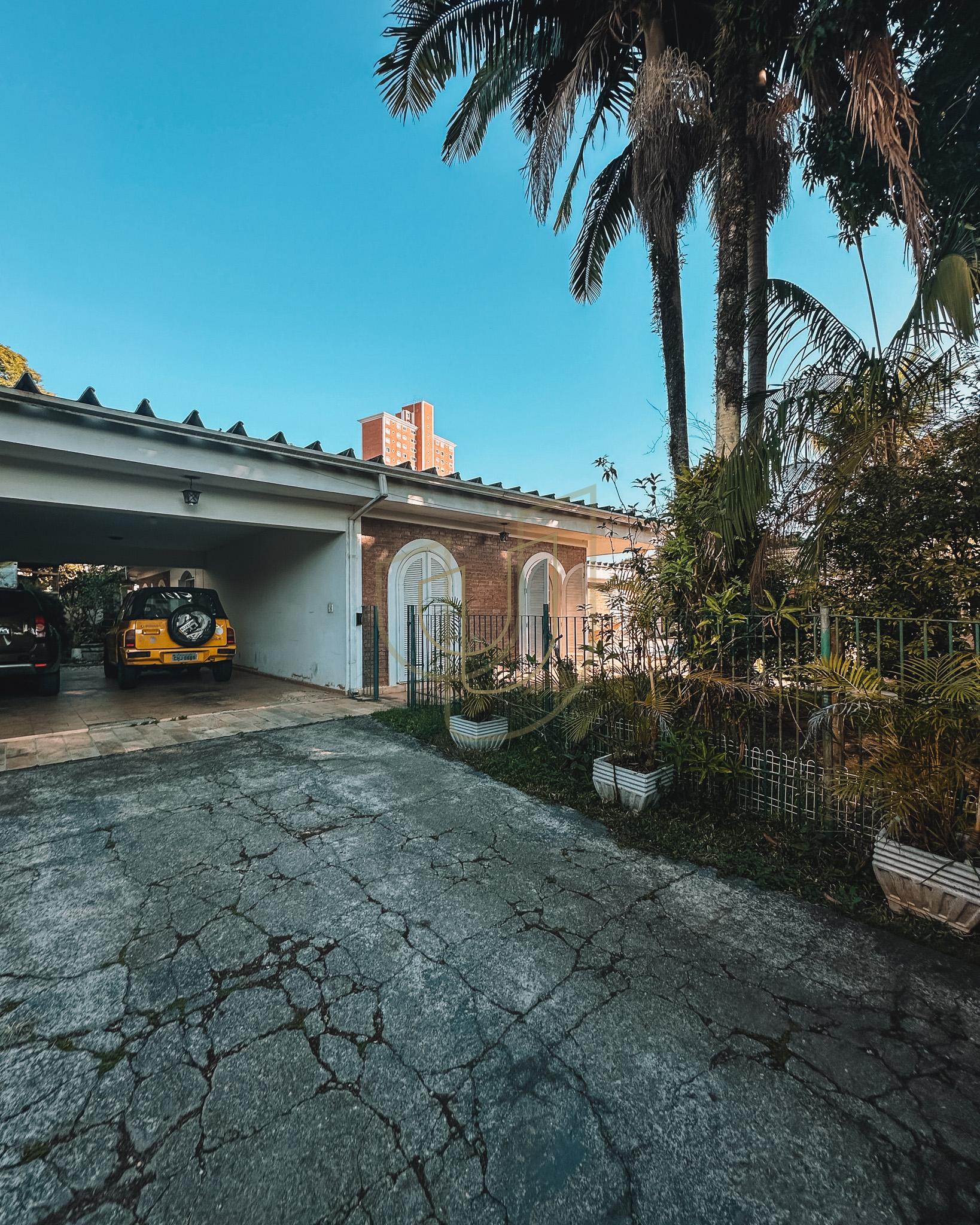 Casa T&eacute;rrea com 5 Dormit&oacute;rios no Jardim Esplanada - S&atilde;o Jos&eacute; dos Campos/SP  São José dos Campos - 