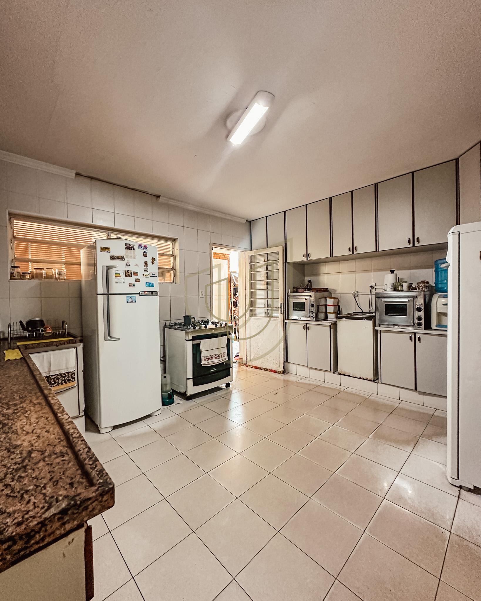 Casa T&eacute;rrea com 5 Dormit&oacute;rios no Jardim Esplanada - S&atilde;o Jos&eacute; dos Campos/SP  São José dos Campos - 