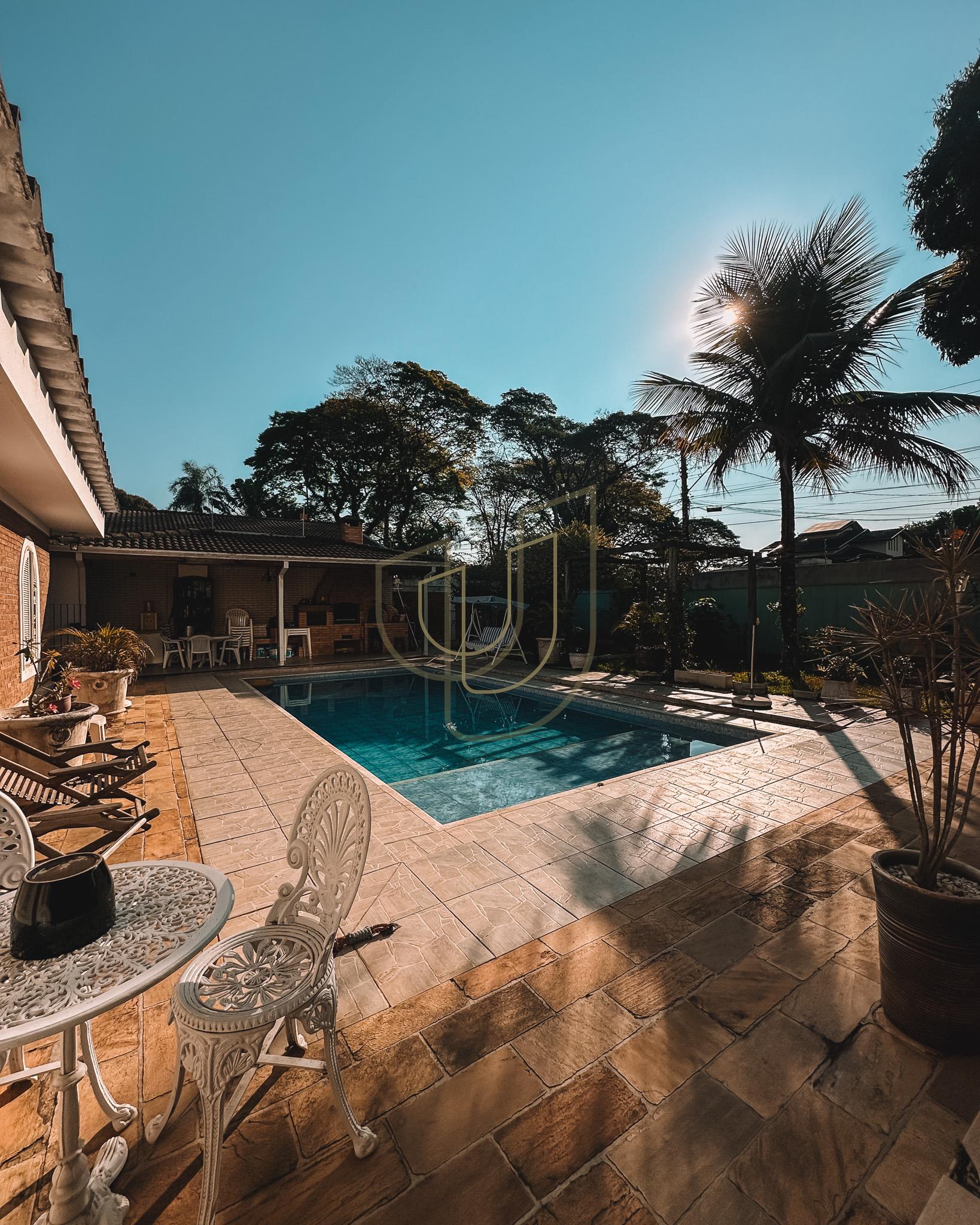 Casa T&eacute;rrea com 5 Dormit&oacute;rios no Jardim Esplanada - S&atilde;o Jos&eacute; dos Campos/SP  São José dos Campos - 