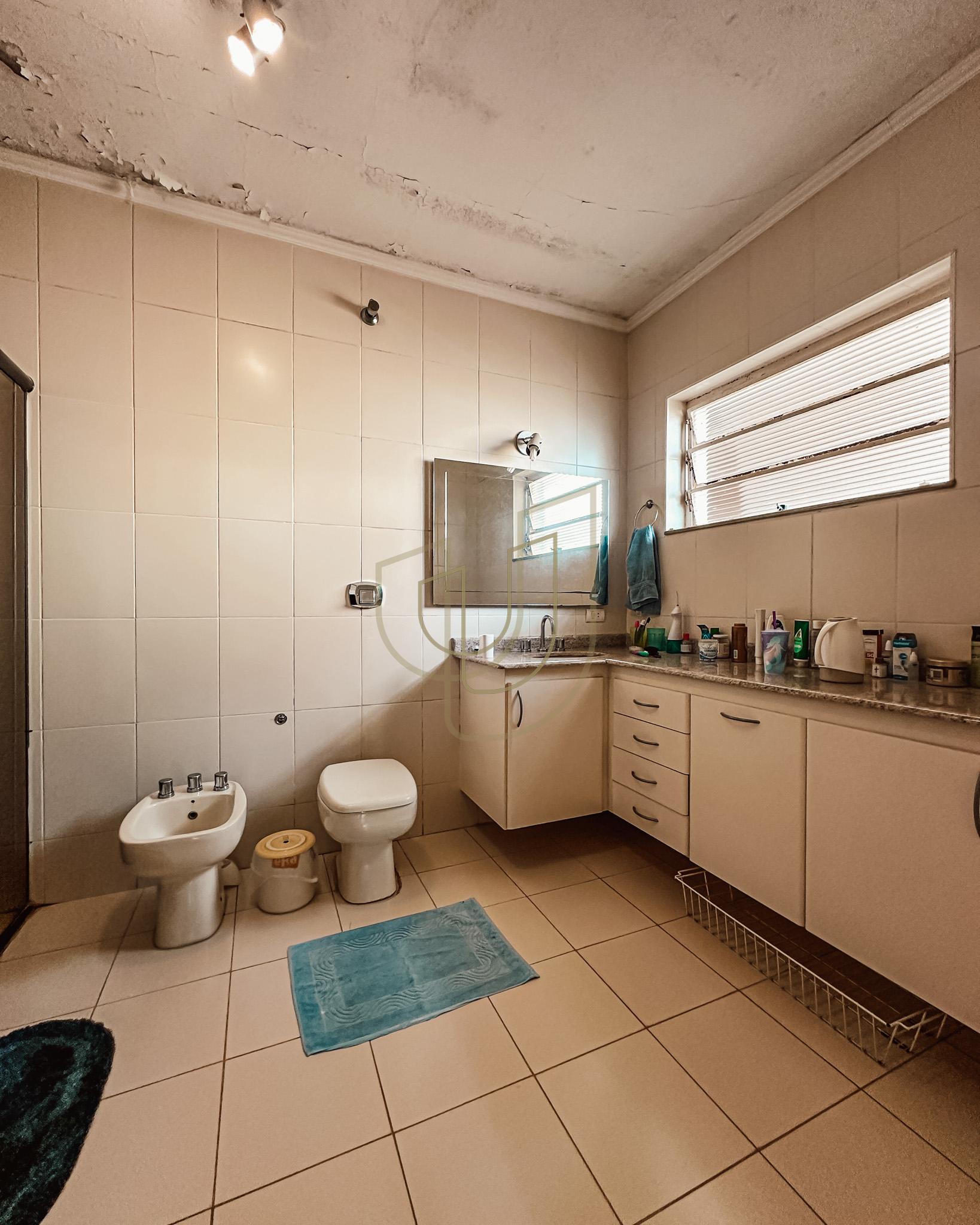 Casa T&eacute;rrea com 5 Dormit&oacute;rios no Jardim Esplanada - S&atilde;o Jos&eacute; dos Campos/SP  São José dos Campos - 