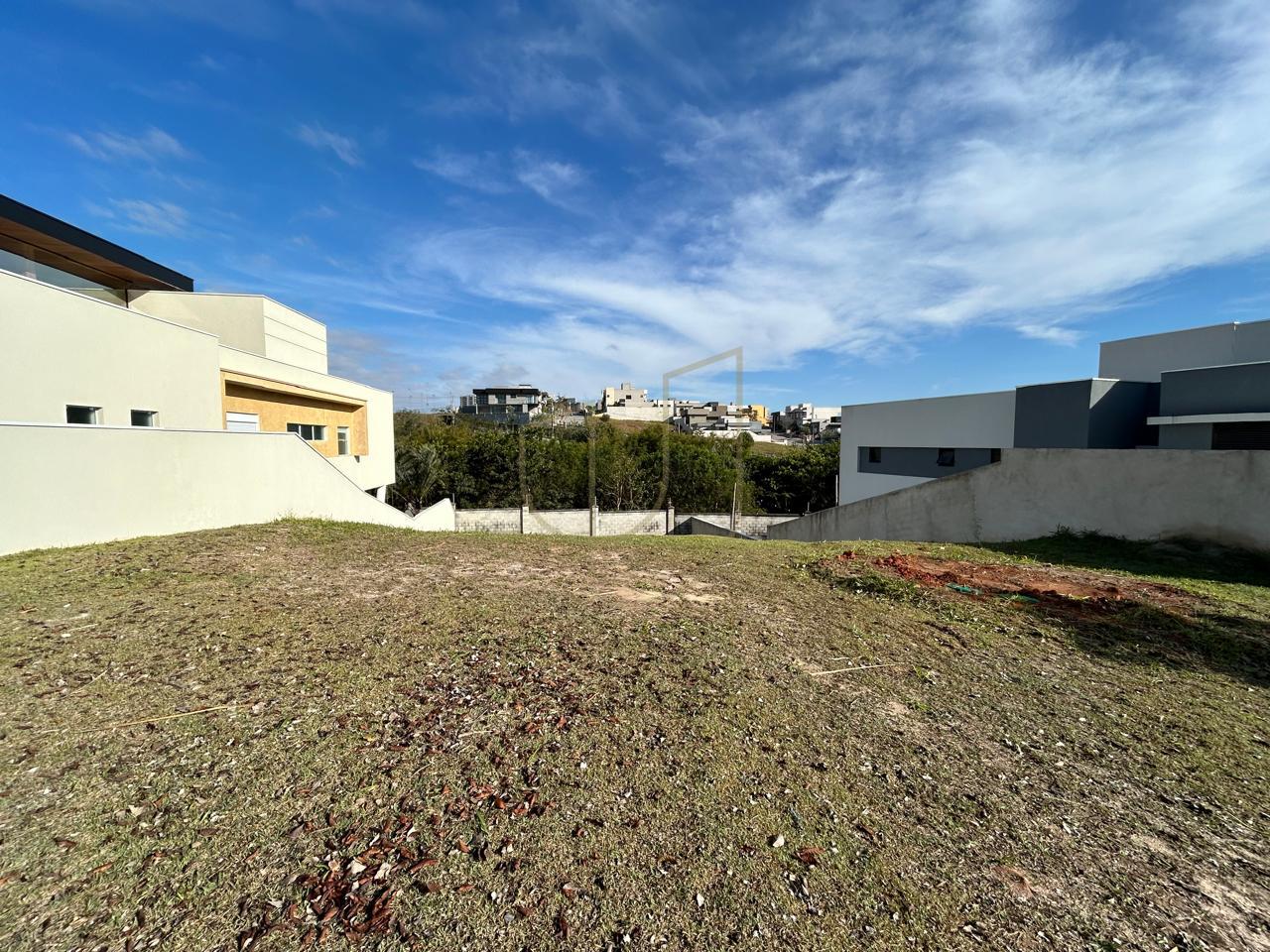 Terreno de 590m&sup2; no condom&iacute;nio Alphaville I - S&atilde;o Jos&eacute; dos Campos/SP  São José dos Campos - 