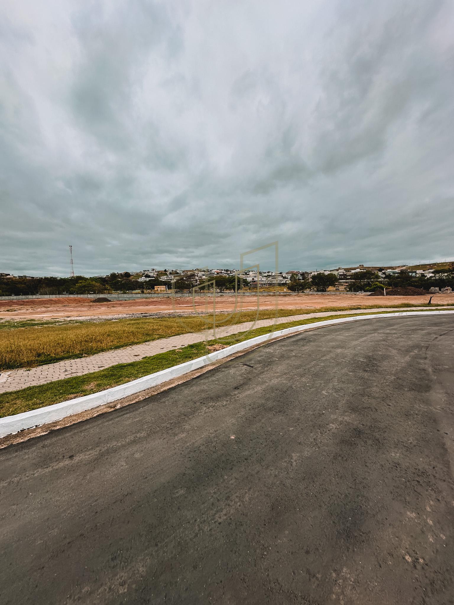 Terreno de 705 m&sup2; no Jardins das Na&ccedil;&otilde;es - S&atilde;o Jos&eacute; dos Campos/SP  São José dos Campos - 