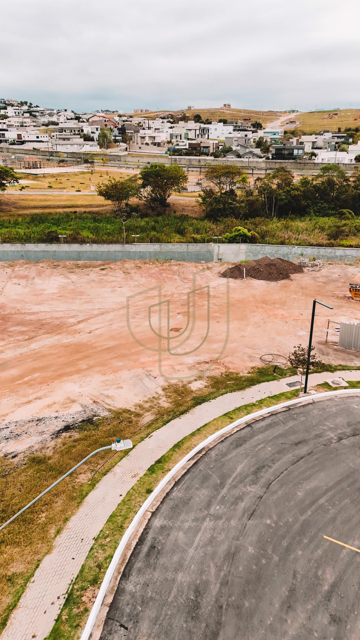 Terreno de 705 m&sup2; no Jardins das Na&ccedil;&otilde;es - S&atilde;o Jos&eacute; dos Campos/SP  São José dos Campos - 