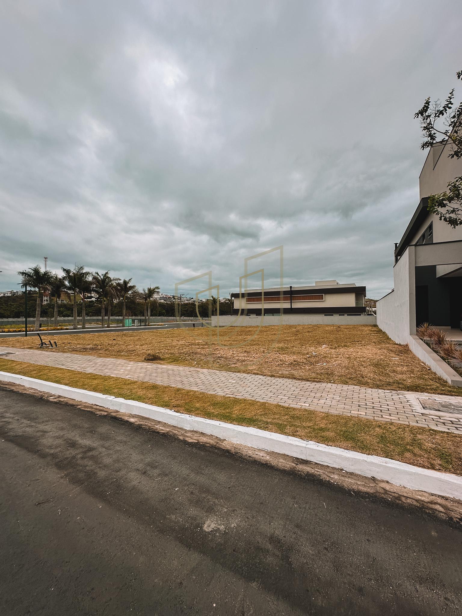 Terreno de 600 m&sup2; no Jardins das Na&ccedil;&otilde;es - S&atilde;o Jos&eacute; dos Campos/SP  São José dos Campos - 