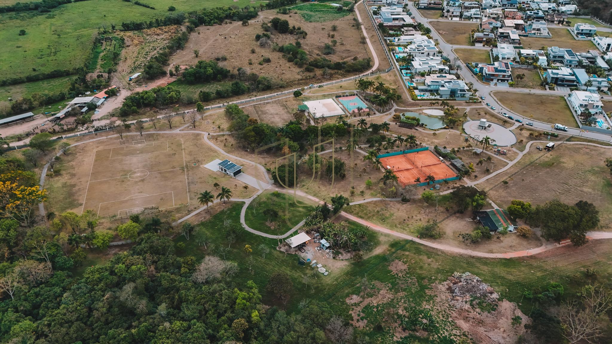 Terreno de 1312 m&sup2; no Ch&aacute;cara Serimbura - S&atilde;o Jos&eacute; dos Campos/SP  São José dos Campos - 