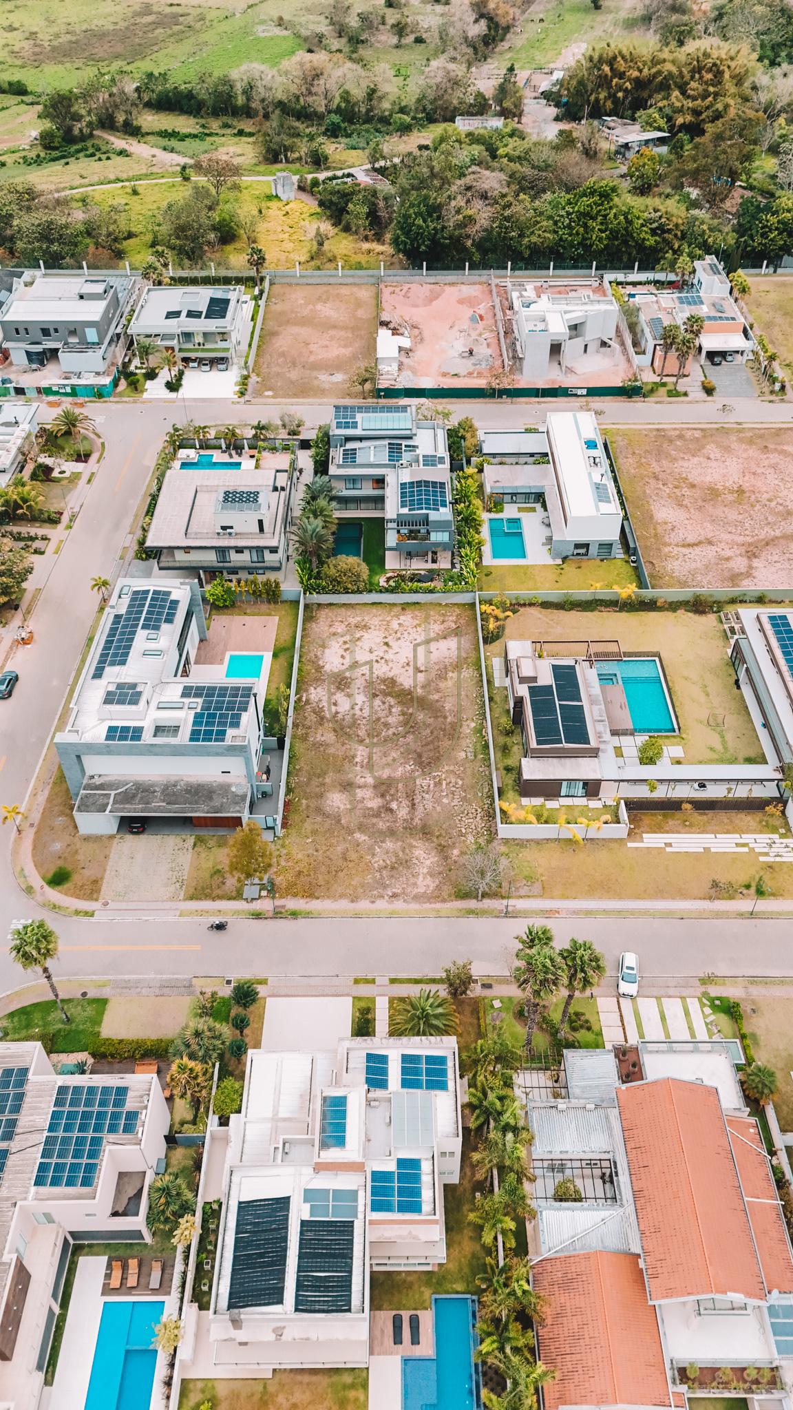 Terreno de 1200 m&sup2; no Ch&aacute;cara Serimbura - S&atilde;o Jos&eacute; dos Campos/SP  São José dos Campos - 