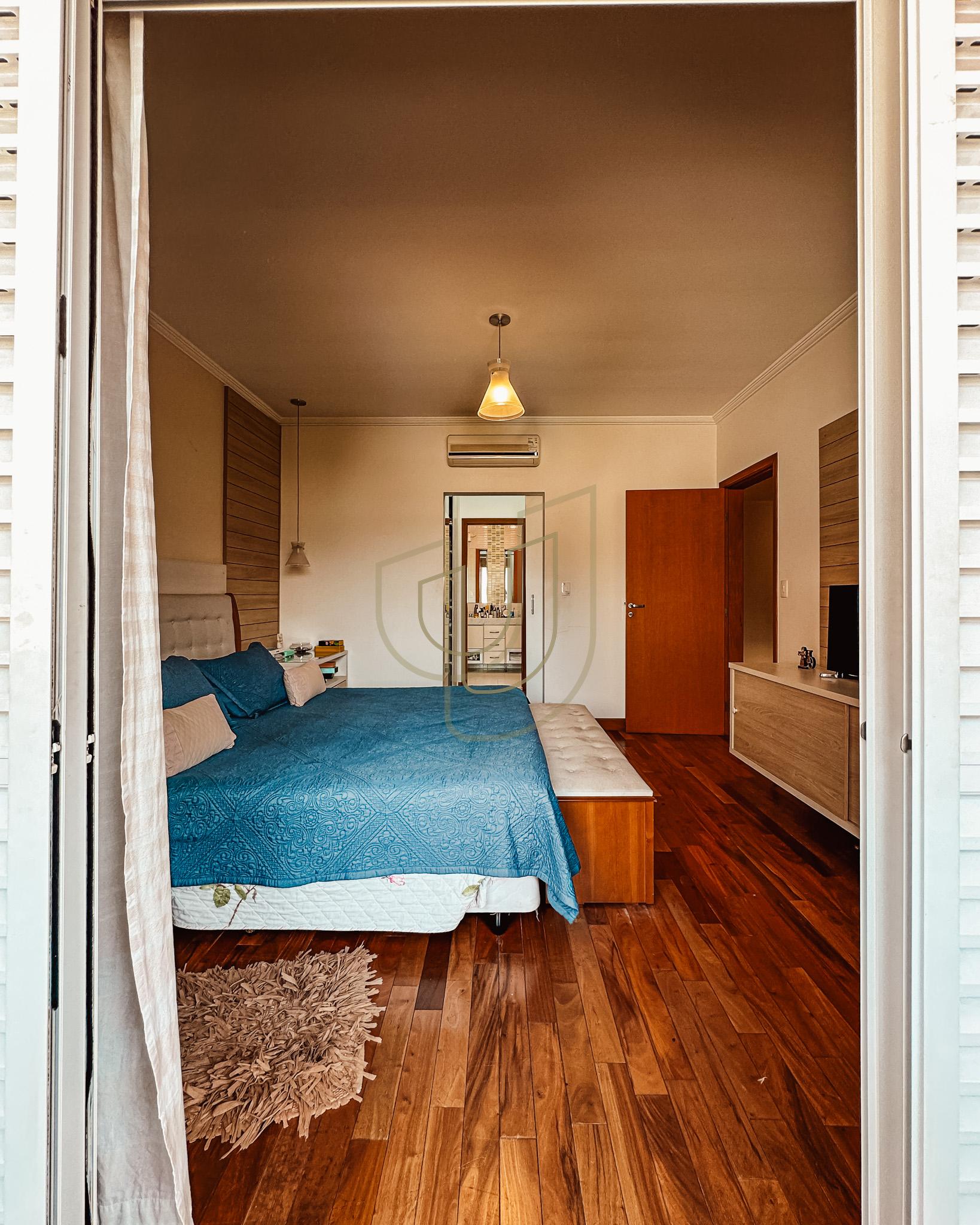 Sobrado Cl&aacute;ssico com 4 su&iacute;tes no Altos da Serra I - S&atilde;o Jos&eacute; dos Campos/SP  São José dos Campos - 