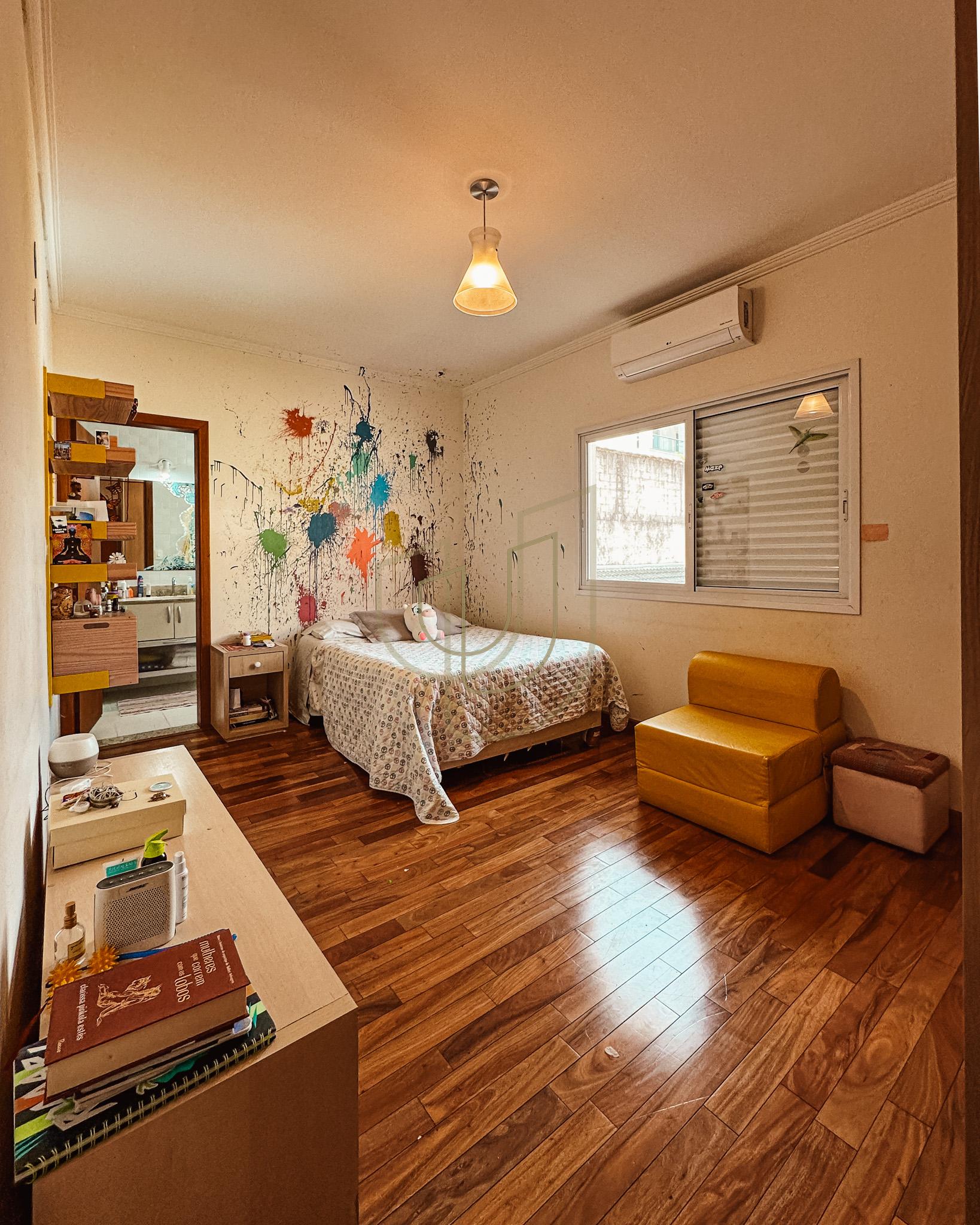 Sobrado Cl&aacute;ssico com 4 su&iacute;tes no Altos da Serra I - S&atilde;o Jos&eacute; dos Campos/SP  São José dos Campos - 