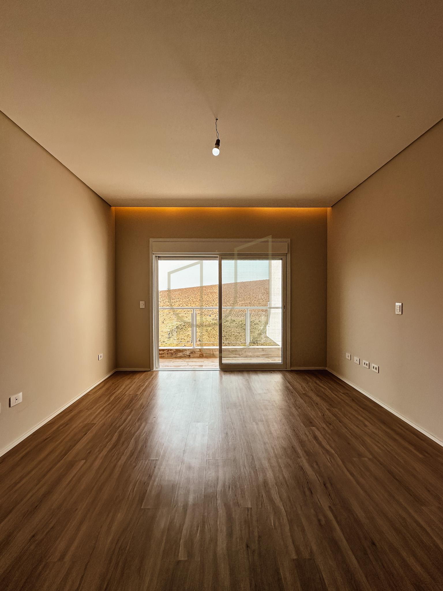 Sobrado sofisticado com vista &uacute;nica e com 4 su&iacute;tes em Urbanova - S&atilde;o Jos&eacute; dos Campos/SP  São José dos Campos - 