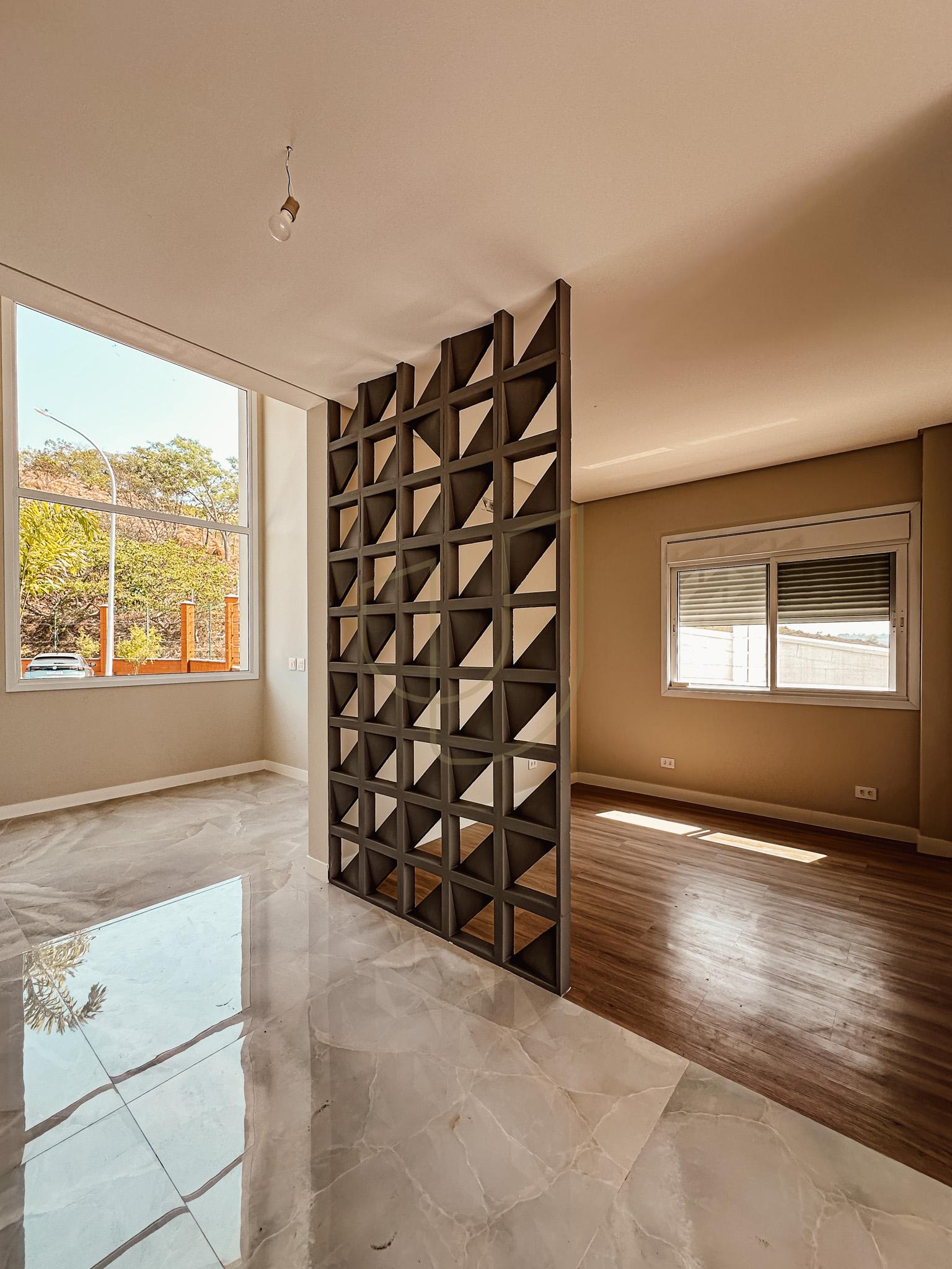 Sobrado sofisticado com vista &uacute;nica e com 4 su&iacute;tes em Urbanova - S&atilde;o Jos&eacute; dos Campos/SP  São José dos Campos - 