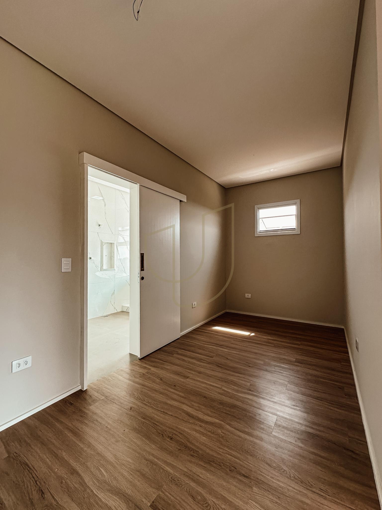 Sobrado sofisticado com vista &uacute;nica e com 4 su&iacute;tes em Urbanova - S&atilde;o Jos&eacute; dos Campos/SP  São José dos Campos - 