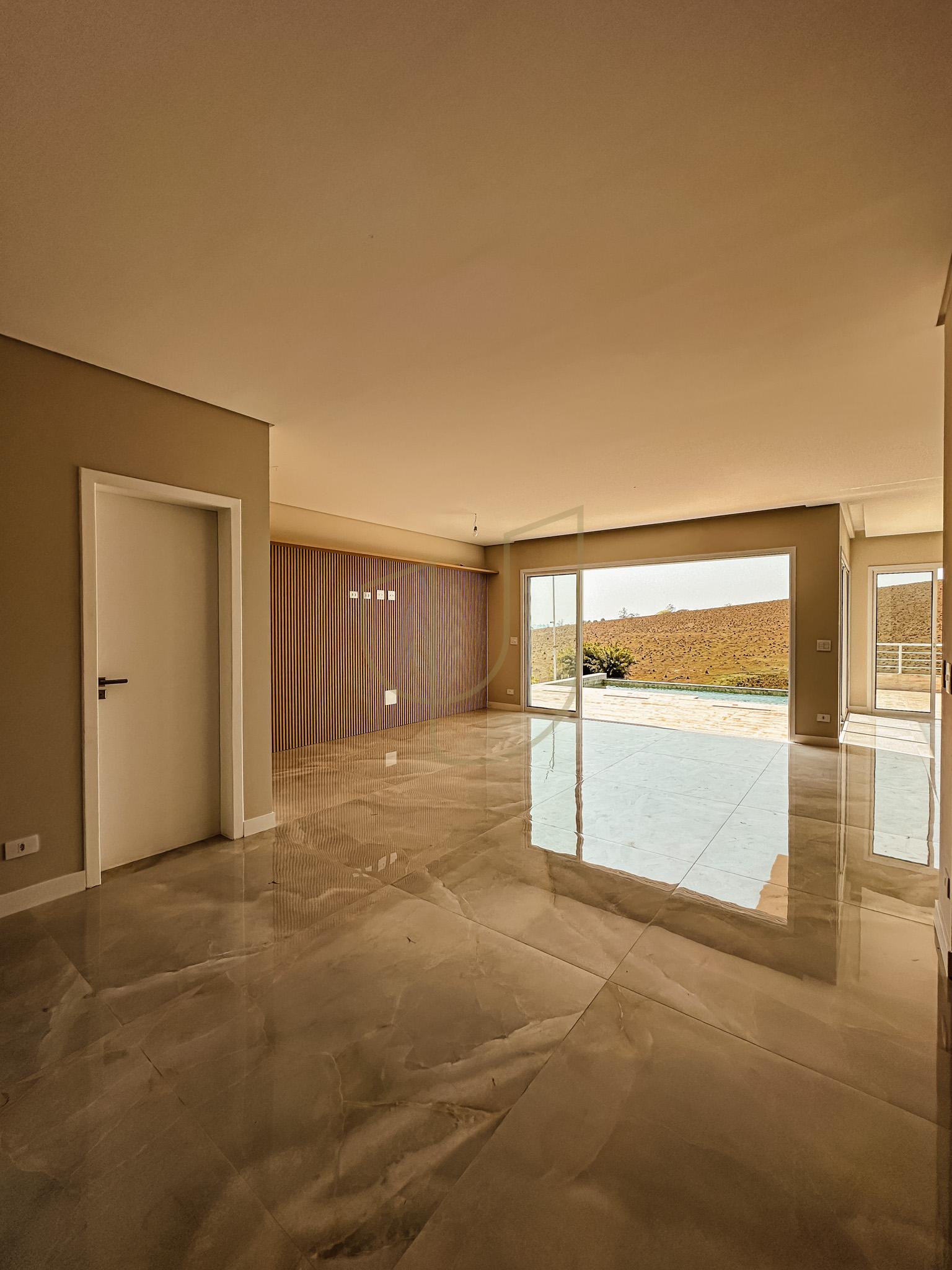 Sobrado sofisticado com vista &uacute;nica e com 4 su&iacute;tes em Urbanova - S&atilde;o Jos&eacute; dos Campos/SP  São José dos Campos - 