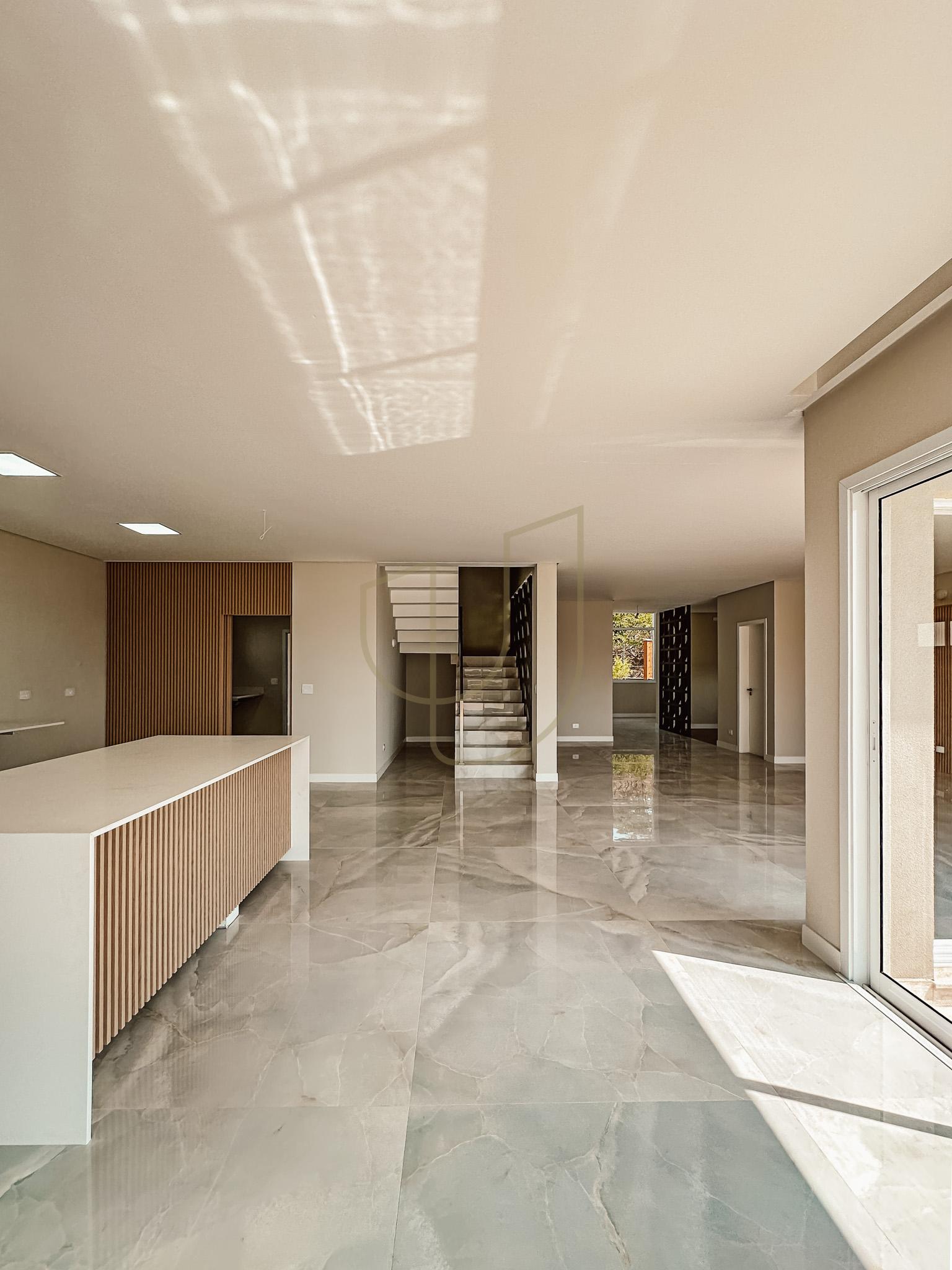 Sobrado sofisticado com vista &uacute;nica e com 4 su&iacute;tes em Urbanova - S&atilde;o Jos&eacute; dos Campos/SP  São José dos Campos - 