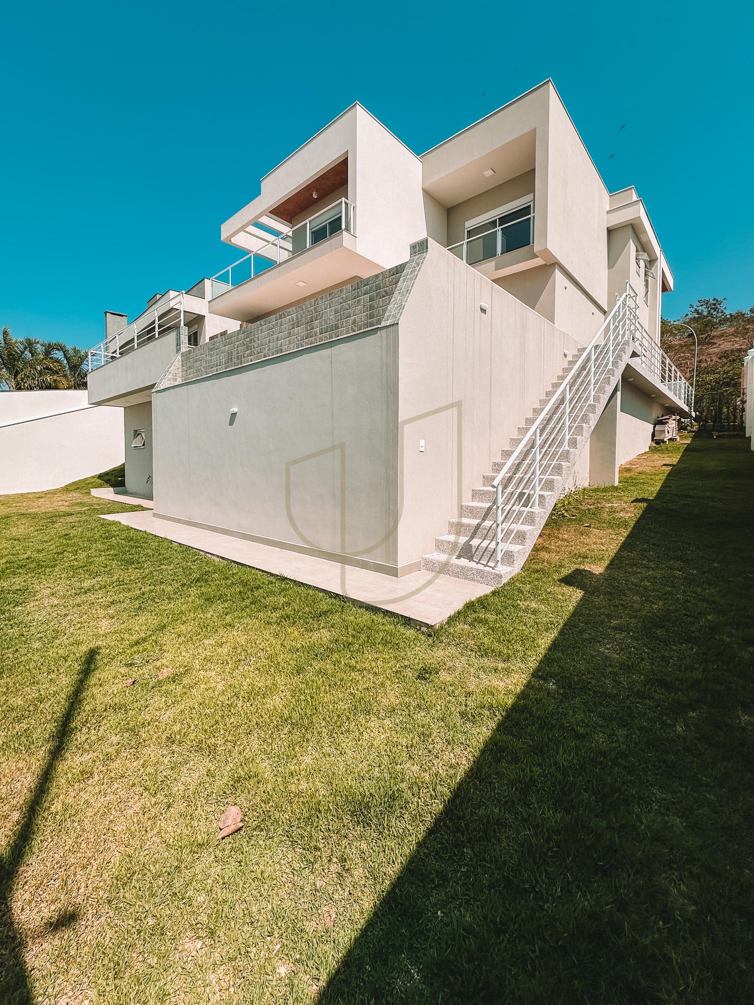 Sobrado sofisticado com vista &uacute;nica e com 4 su&iacute;tes em Urbanova - S&atilde;o Jos&eacute; dos Campos/SP  São José dos Campos - 