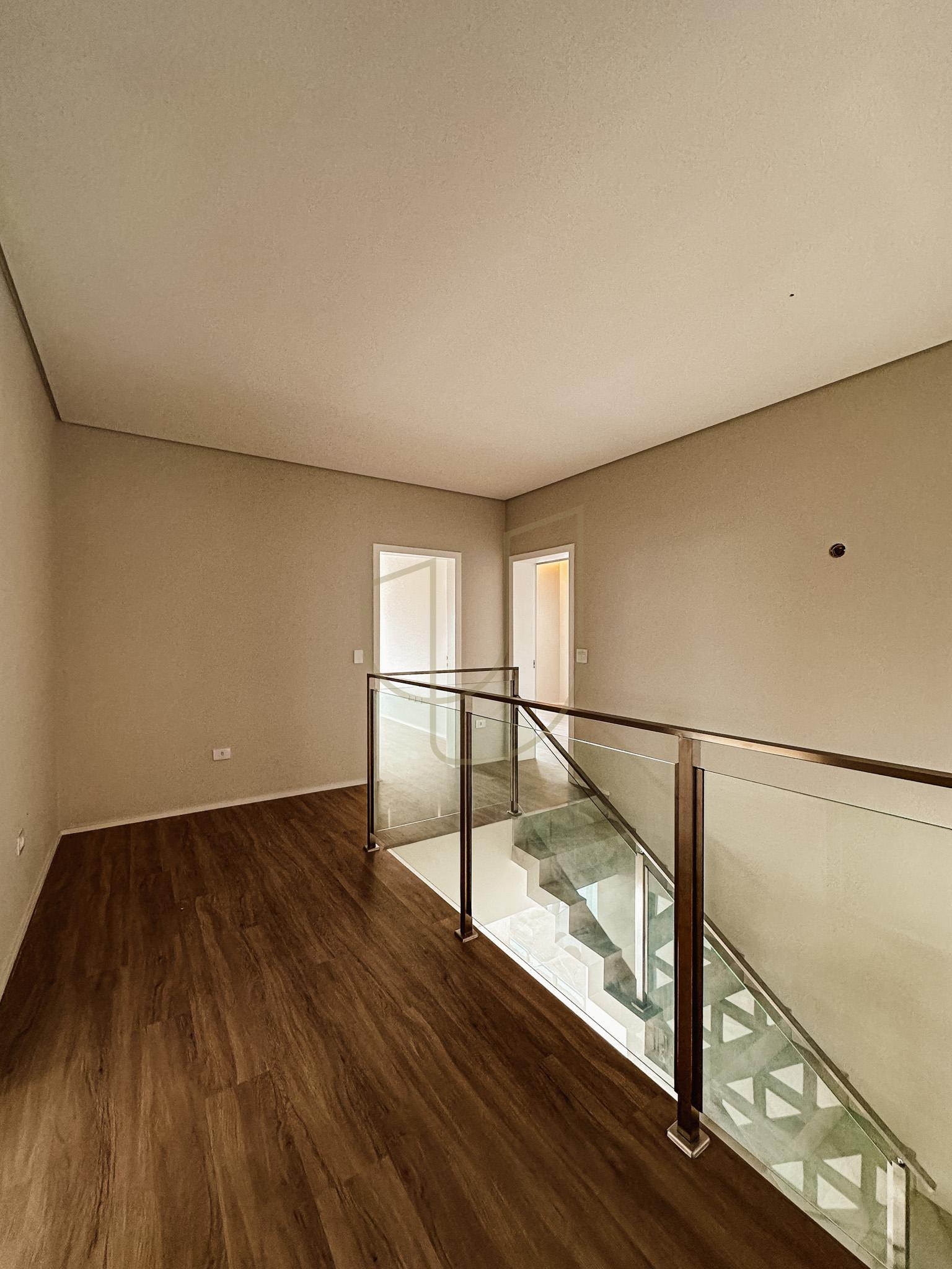 Sobrado sofisticado com vista &uacute;nica e com 4 su&iacute;tes em Urbanova - S&atilde;o Jos&eacute; dos Campos/SP  São José dos Campos - 