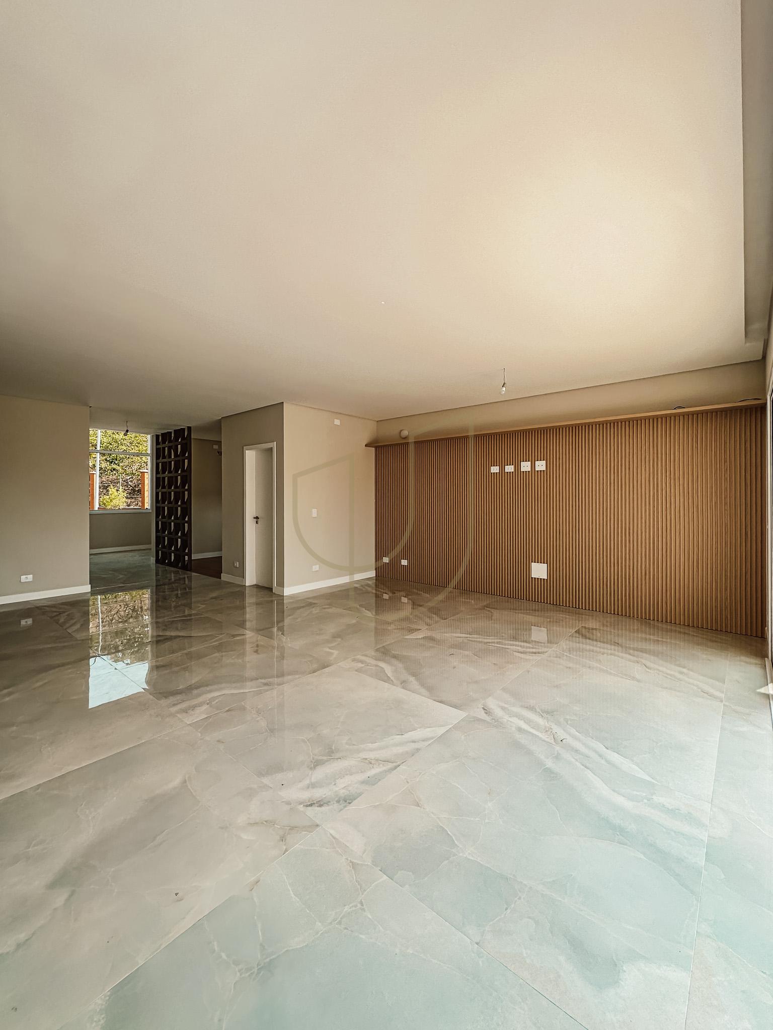 Sobrado sofisticado com vista &uacute;nica e com 4 su&iacute;tes em Urbanova - S&atilde;o Jos&eacute; dos Campos/SP  São José dos Campos - 