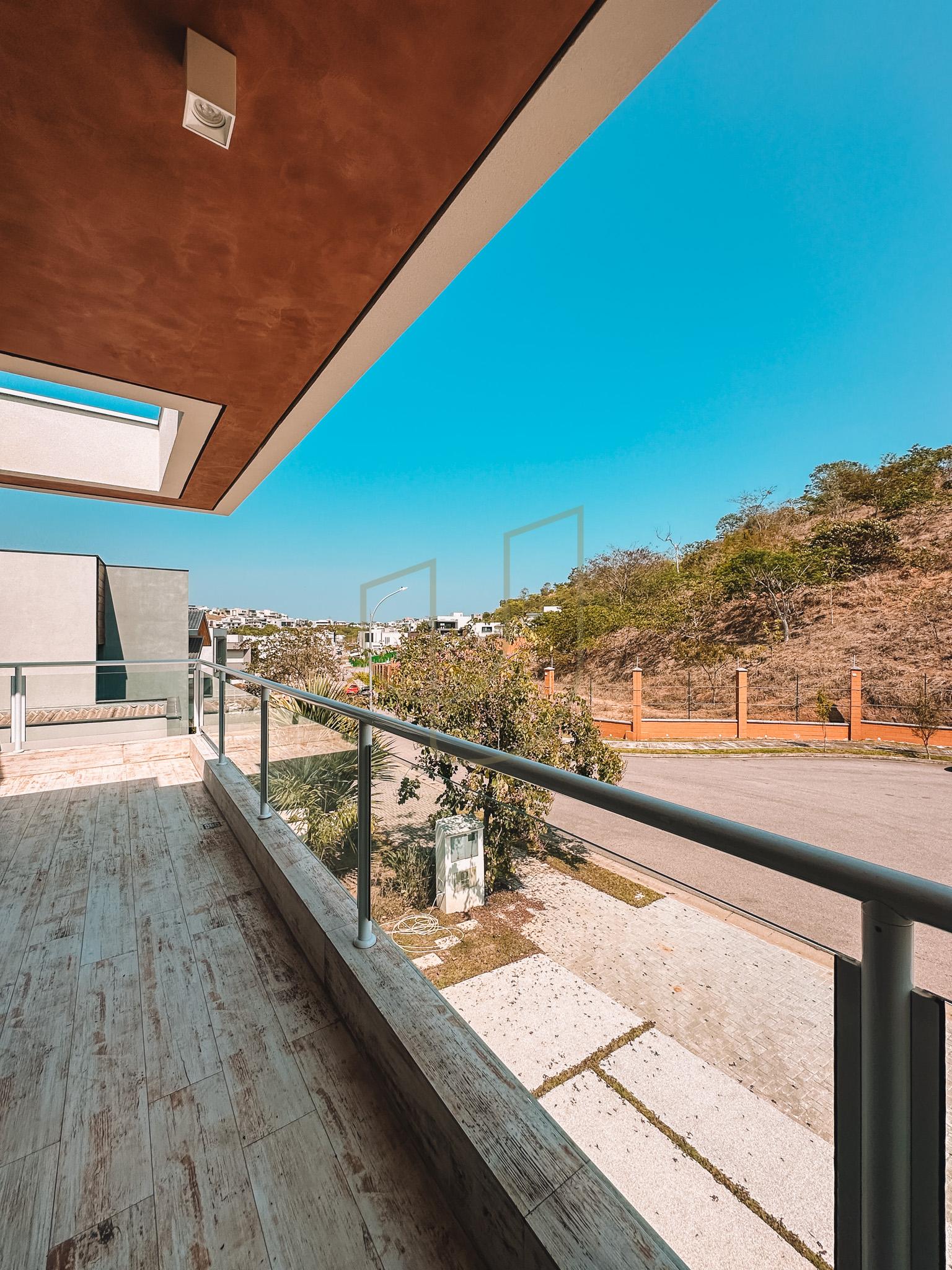 Sobrado sofisticado com vista &uacute;nica e com 4 su&iacute;tes em Urbanova - S&atilde;o Jos&eacute; dos Campos/SP  São José dos Campos - 