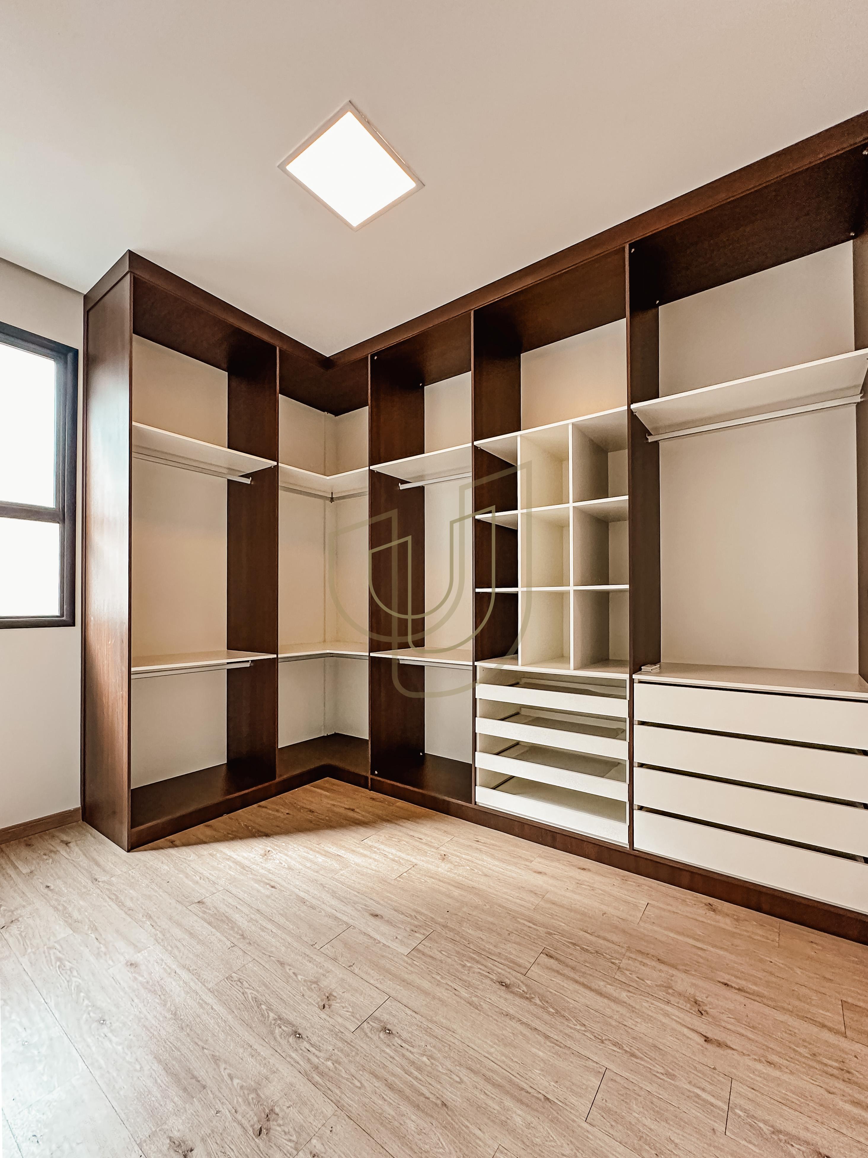 Sobrado sofisticado e moderno com 4 su&iacute;tes no Urbanova - S&atilde;o Jos&eacute; dos Campos/SP  São José dos Campos - 