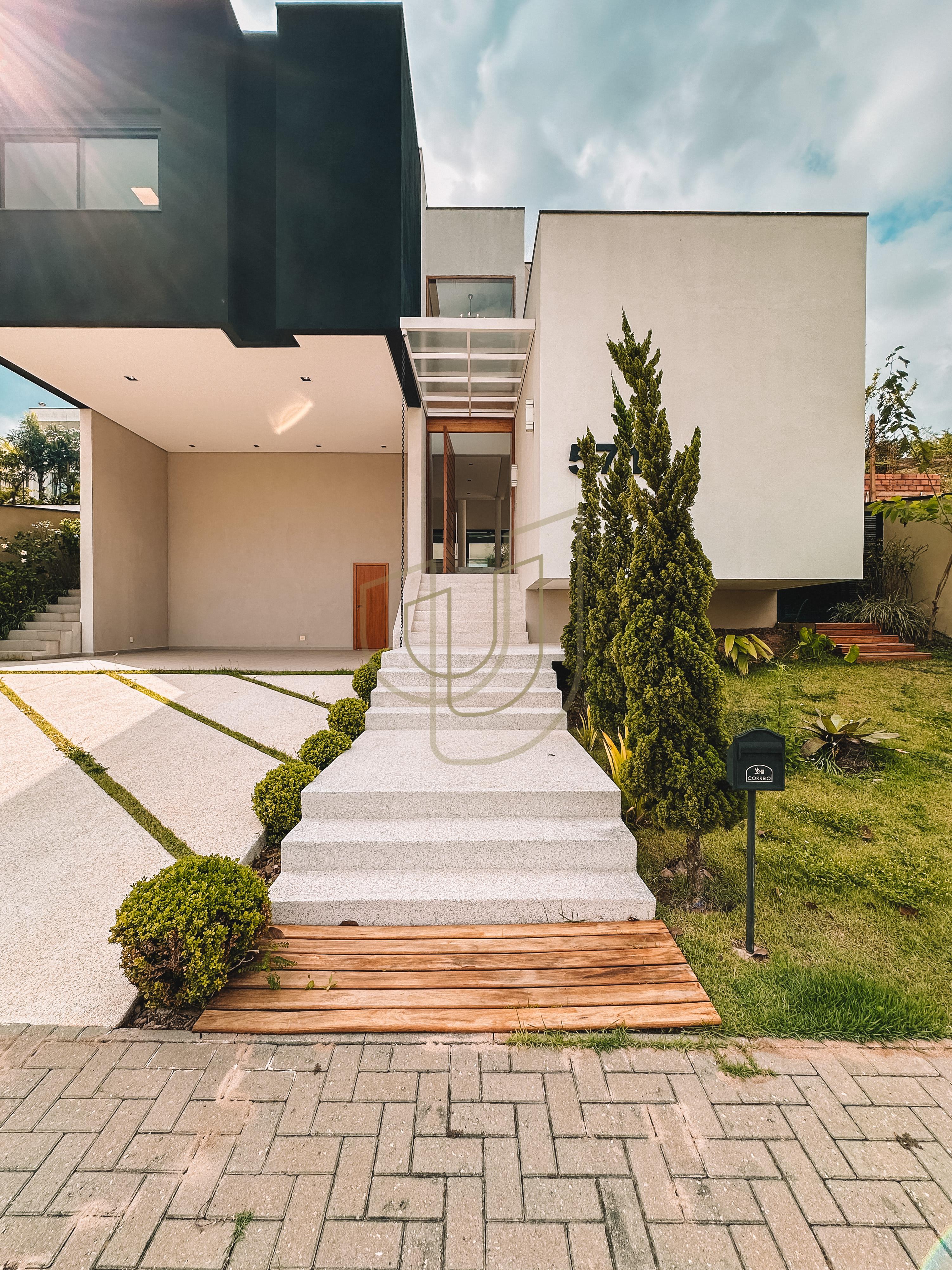 Sobrado sofisticado e moderno com 4 su&iacute;tes no Urbanova - S&atilde;o Jos&eacute; dos Campos/SP  São José dos Campos - 